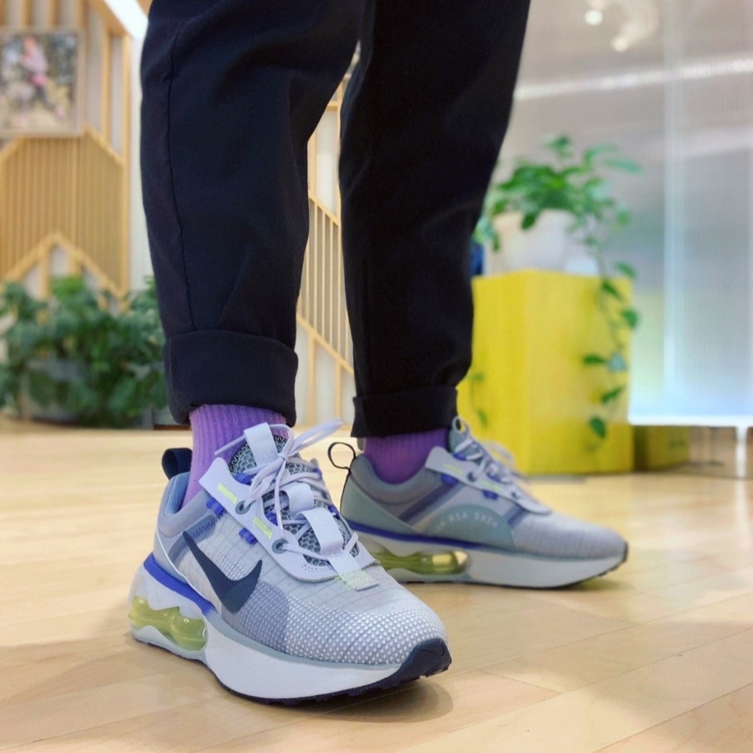 Nike Air Max 2021 Ghost Ashen Slate 착용 스타일 - 2