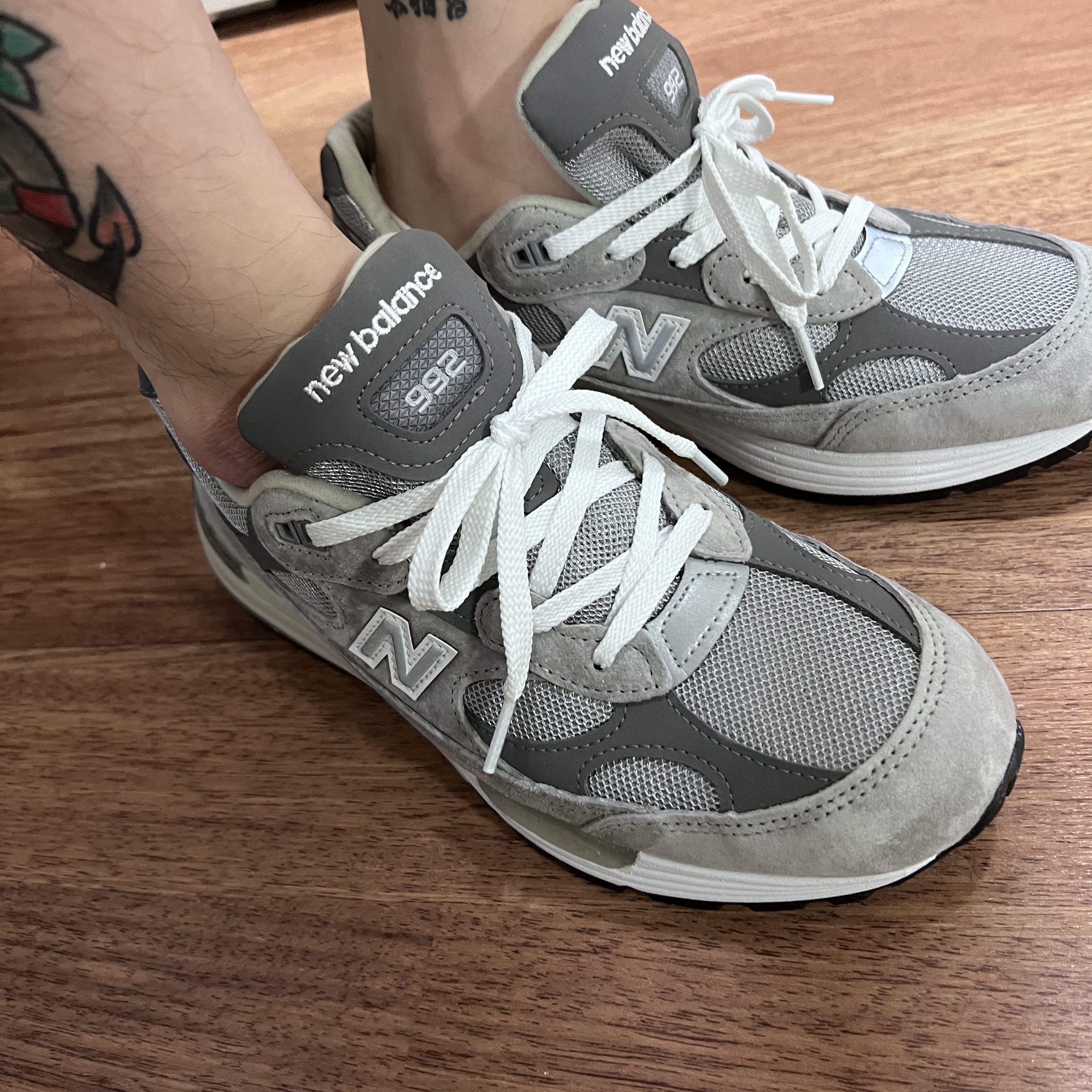 New Balance 992 Made in USA Grey - D Standard 착용 스타일