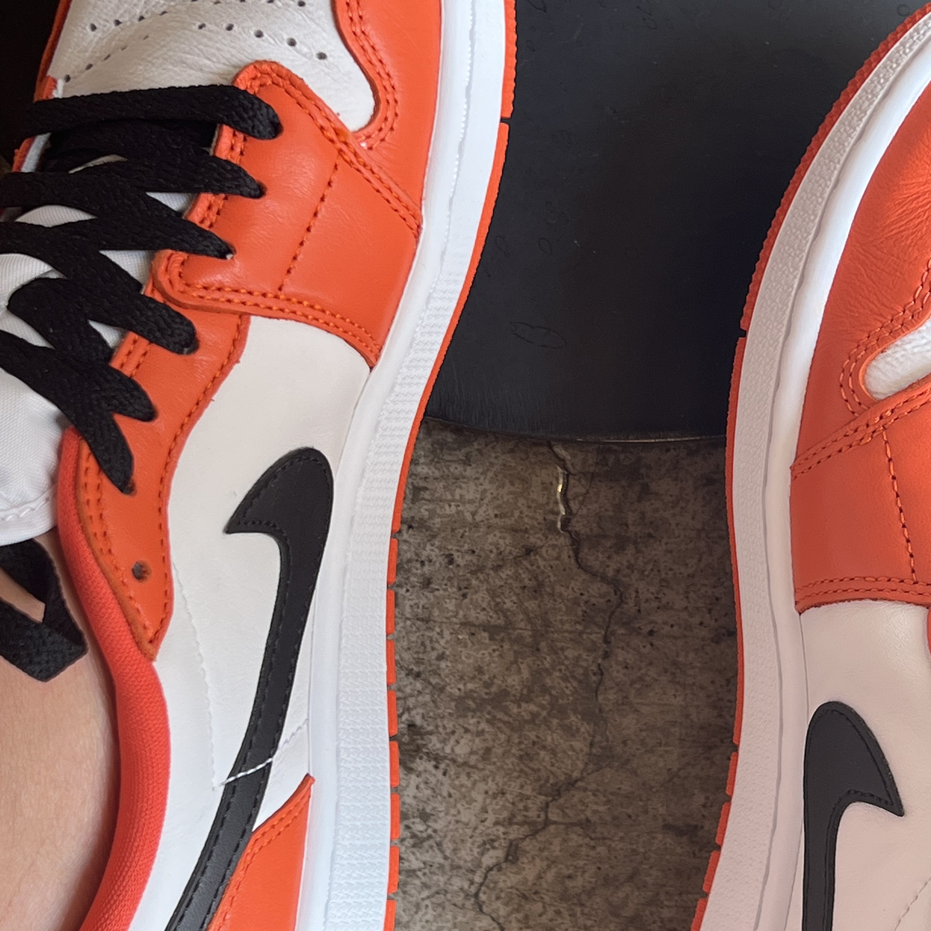 Jordan 1 Low OG Starfish 착용 스타일