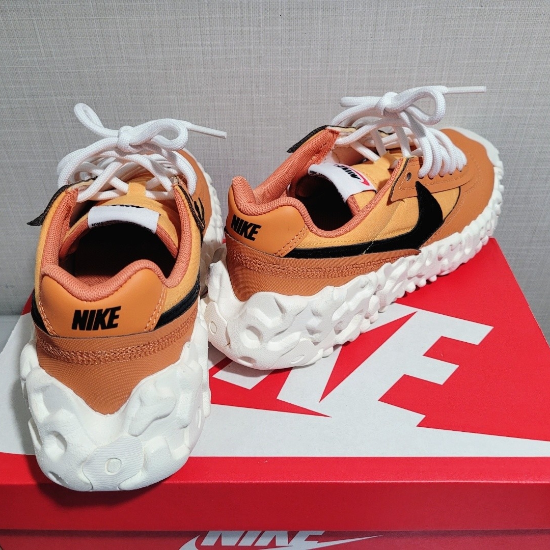 Nike Overbreak Hot Curry 착용 스타일 - 4