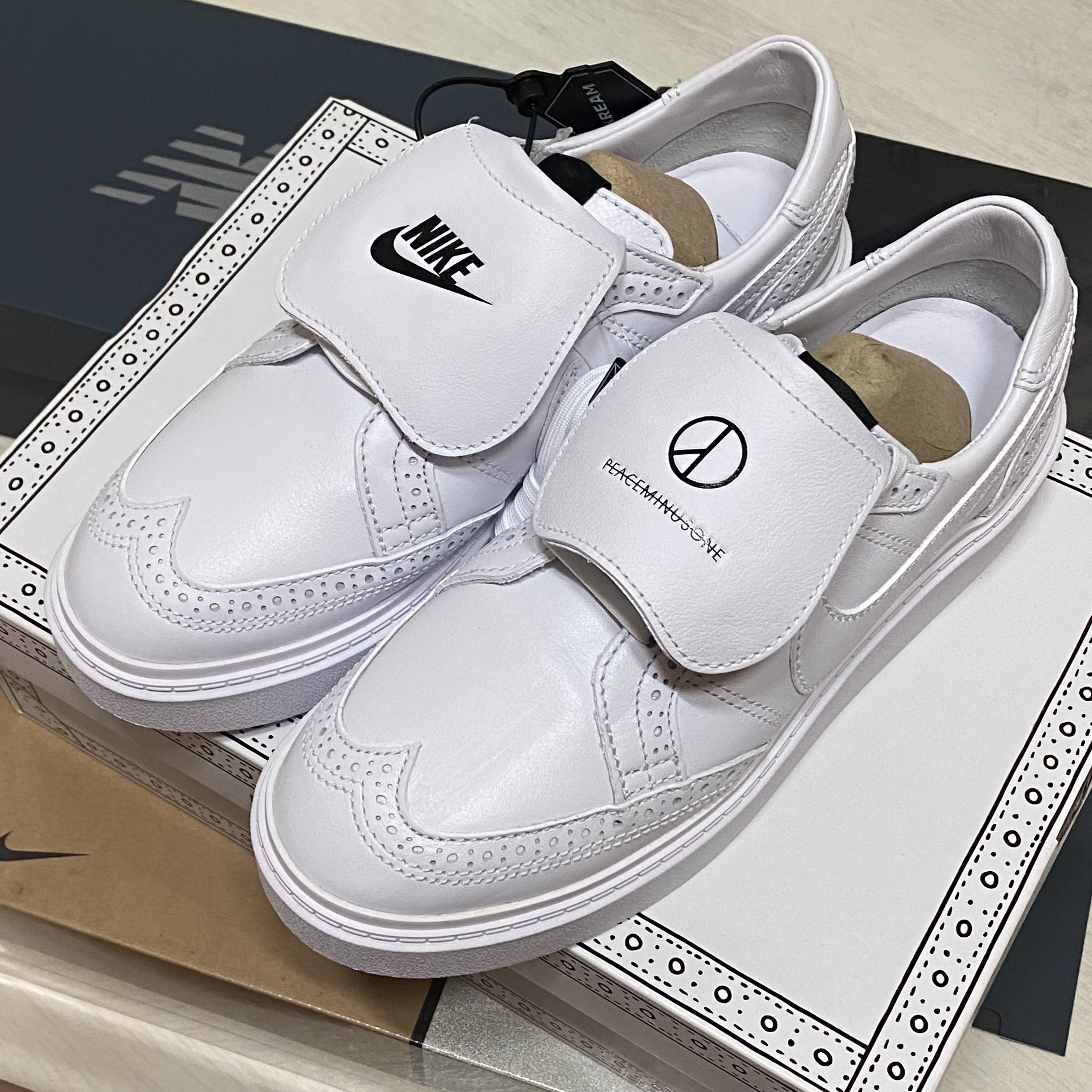 Nike x Peaceminusone Kwondo1 White 착용 스타일 - 1