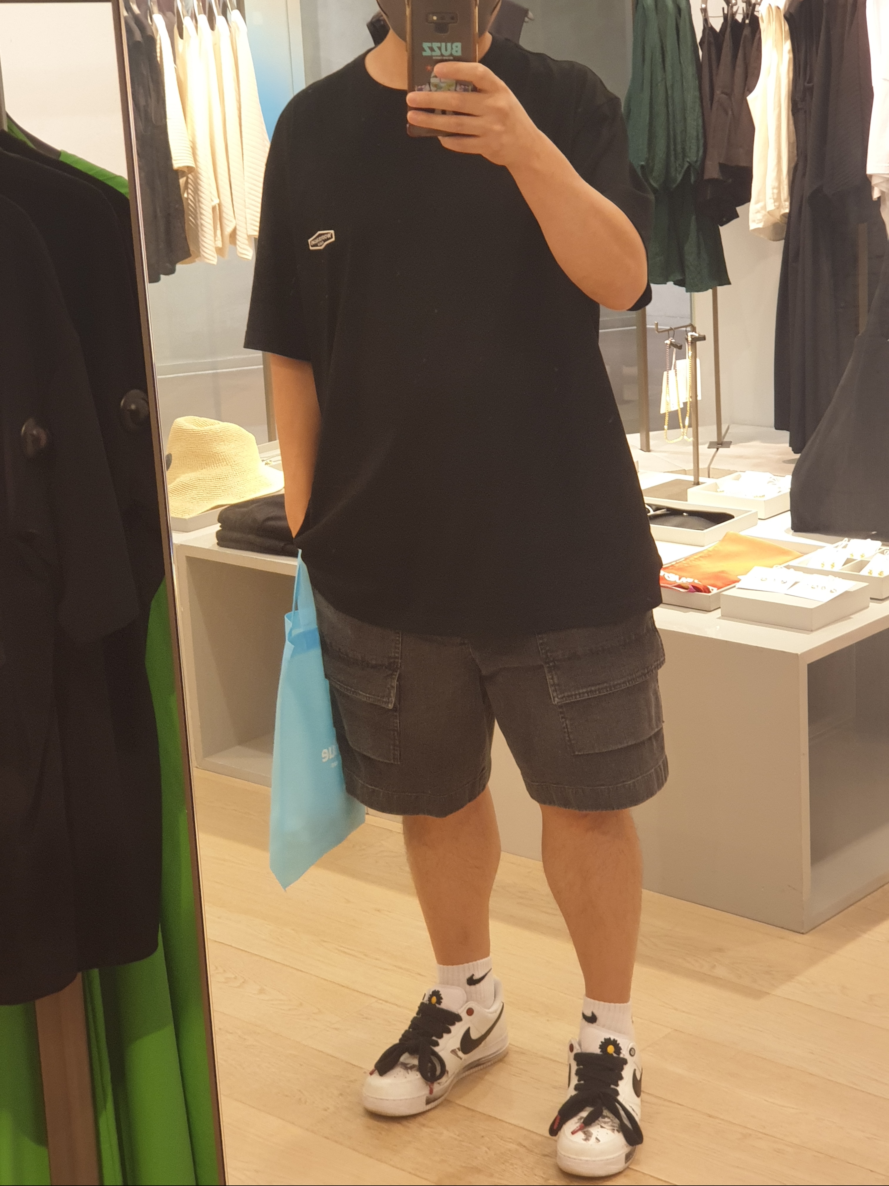 Nike x Peaceminusone Air Force 1 Low Para-Noise 2.0, Wooyoungmi White Back Logo T-Shirt Black - 22FW 착용 스타일