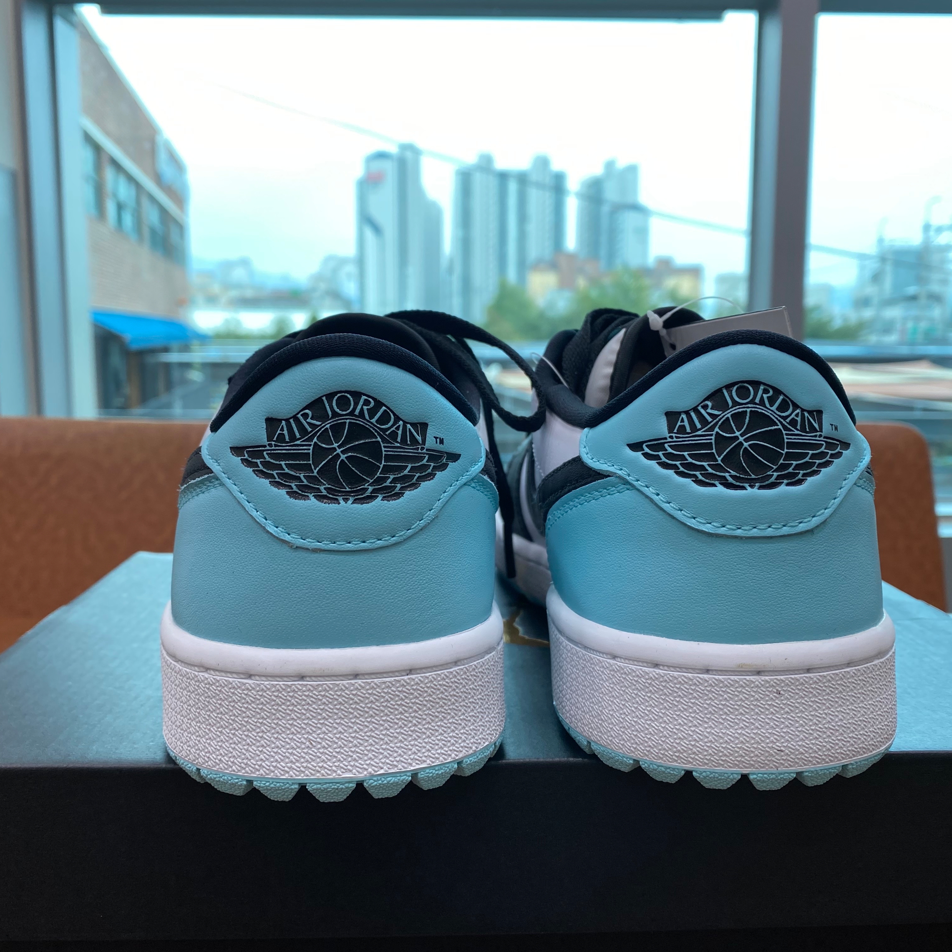 Jordan 1 Low Golf Copa 착용 스타일 - 4