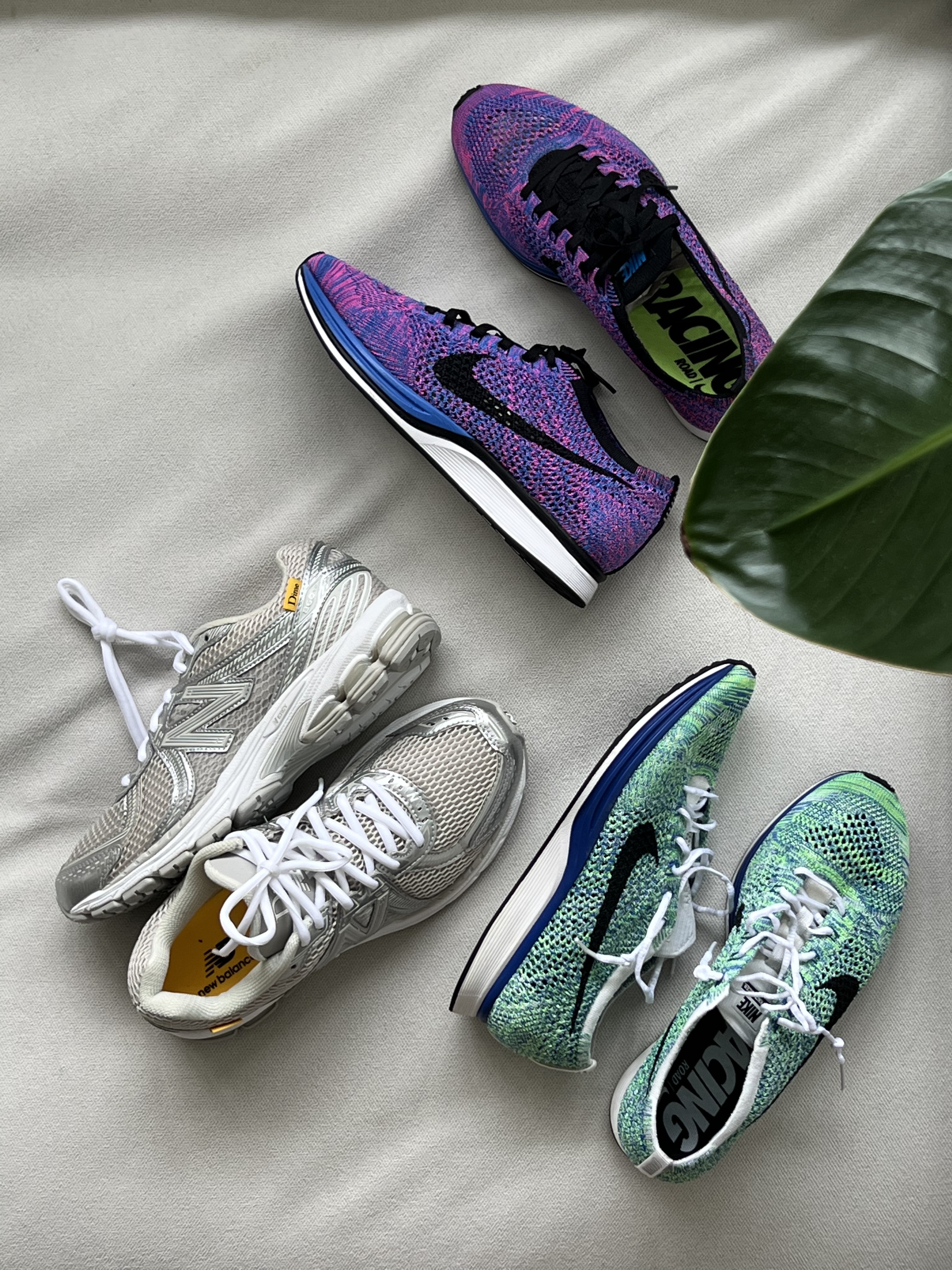 New Balance x Dime 860v2 Silver, Nike Flyknit Racer Black White Volt 착용 스타일