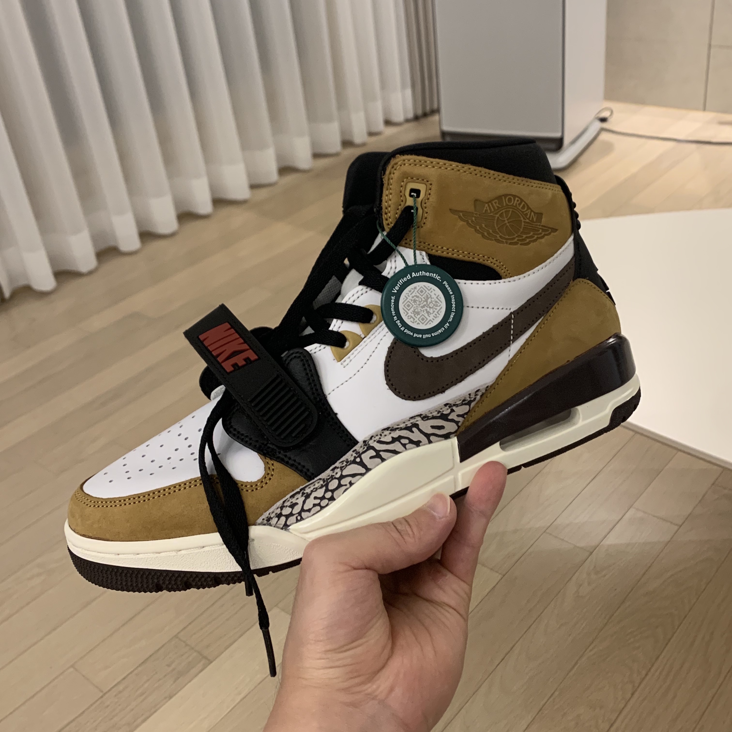 Jordan Legacy 312 Rookie of the Year 착용 스타일