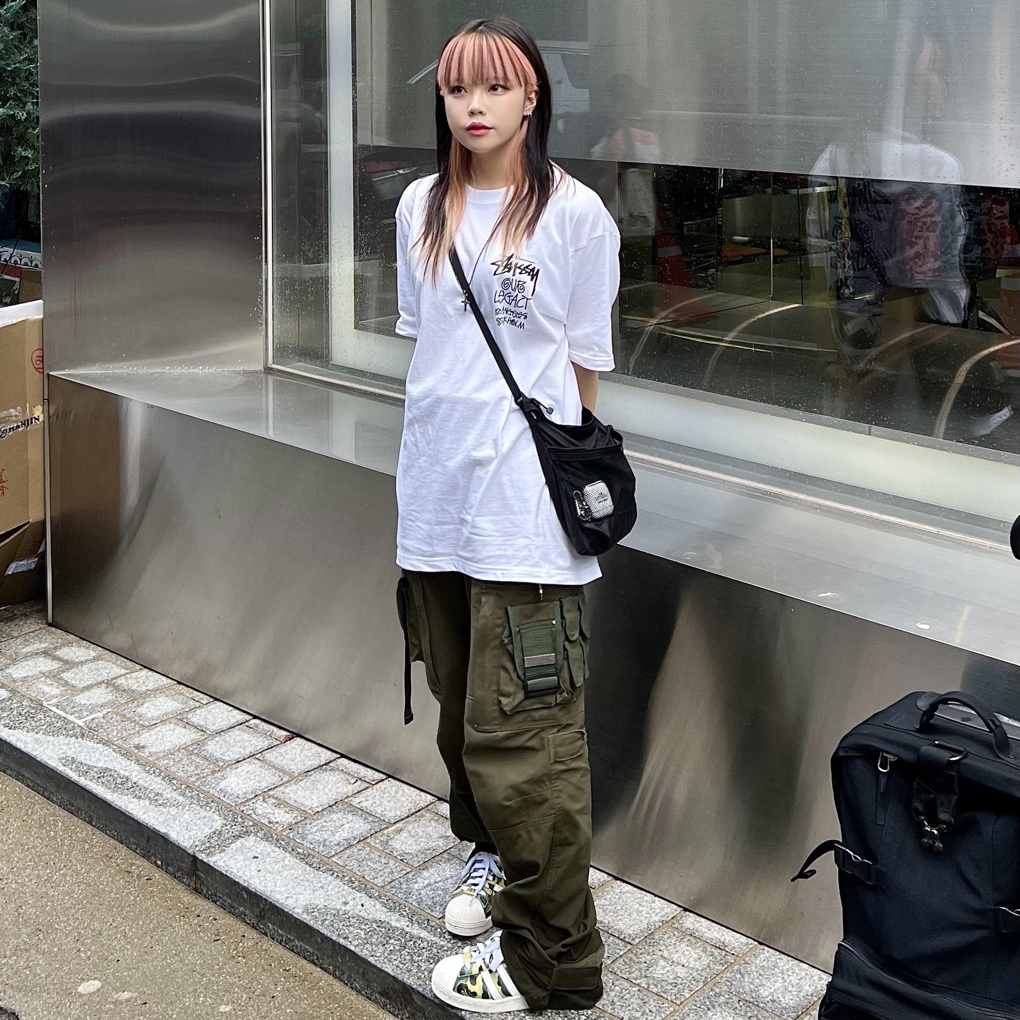 Adidas x BAPE Superstar 80s Green Camo, Stussy x Our Legacy Surfman T-Shirt White - 21SS 착용 스타일 - 1