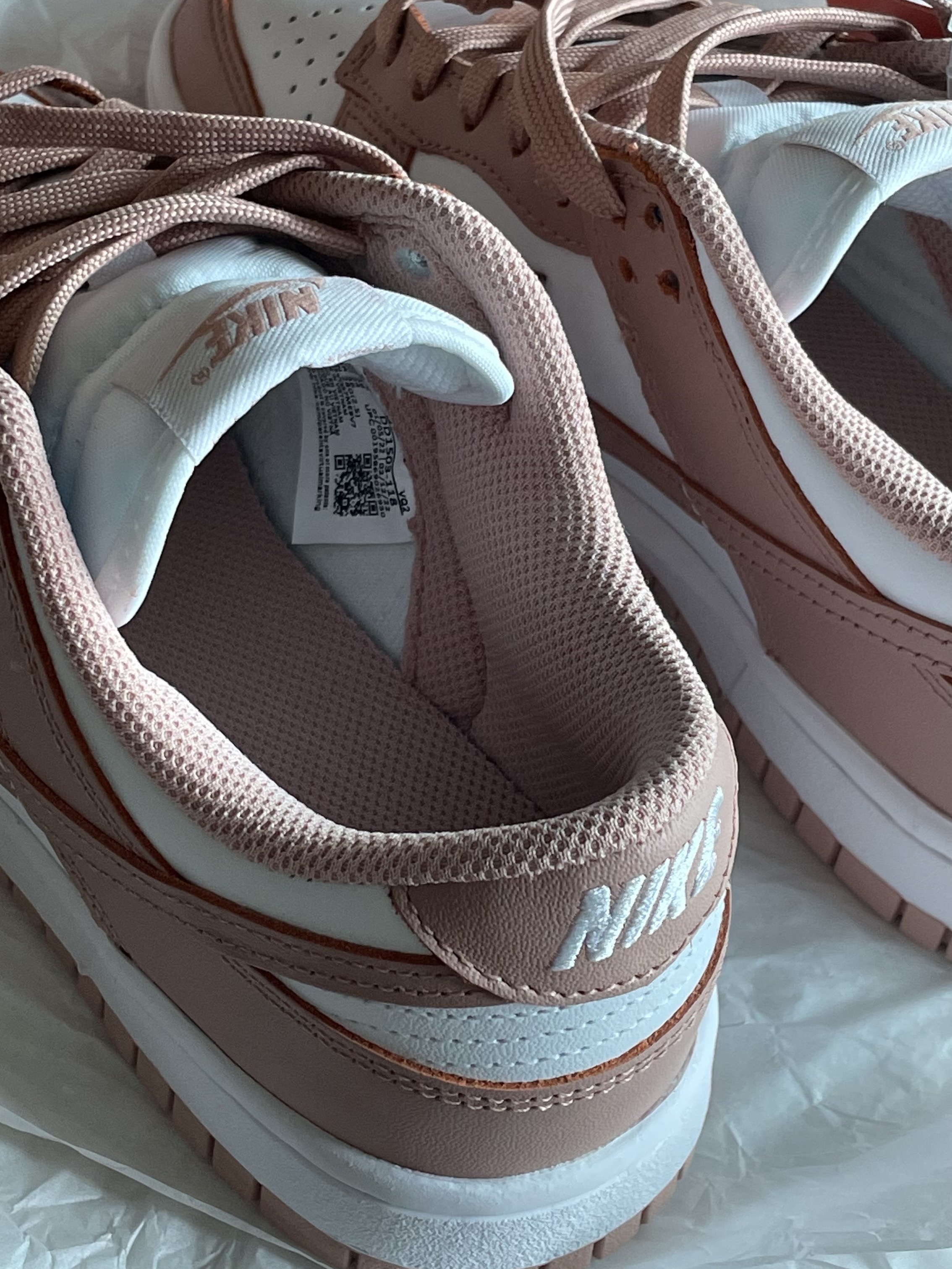 (W) Nike Dunk Low Rose Whisper 착용 스타일 - 2