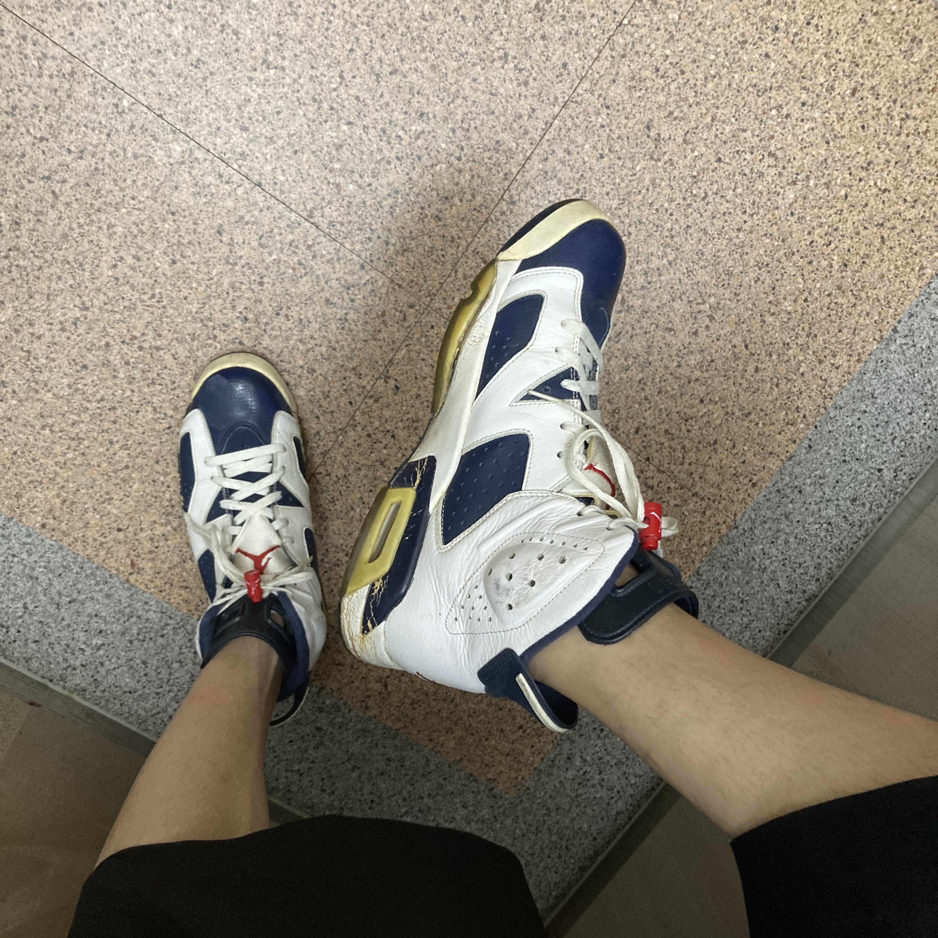 Jordan 6 Retro Olympic 2012 착용 스타일