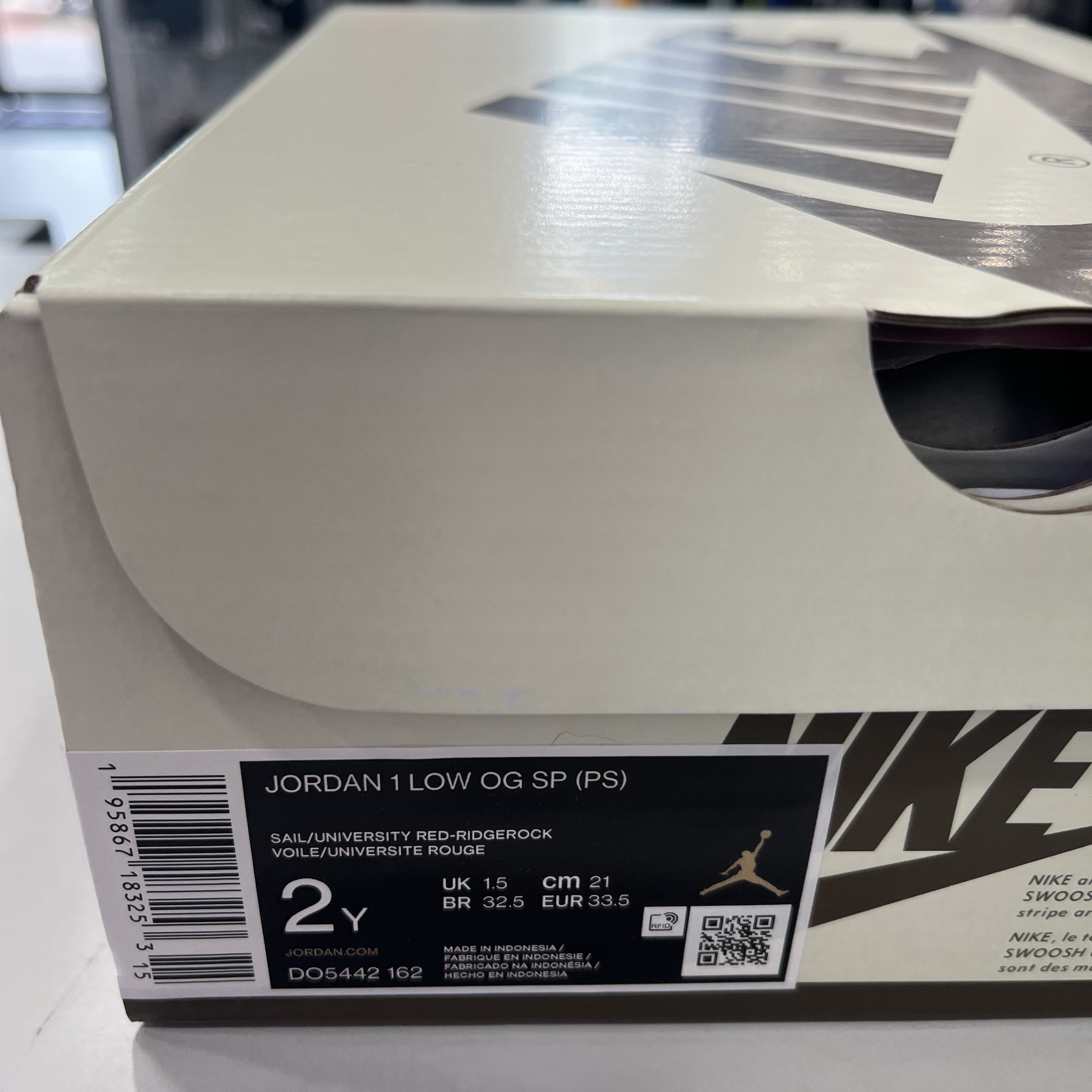 (PS) Jordan 1 x Travis Scott Retro Low OG SP Sail and Ridgerock 착용 스타일 - 5