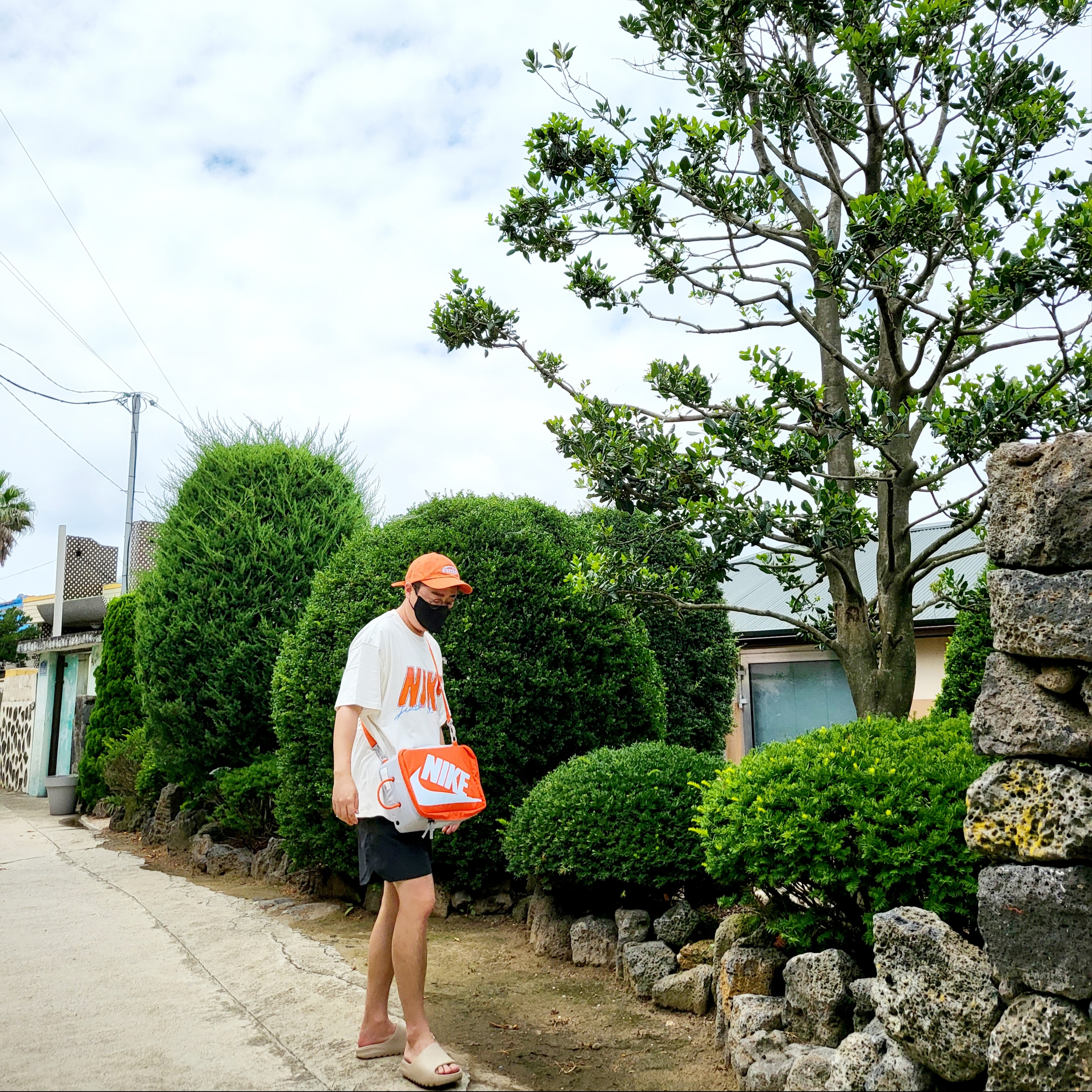 Nike M NRG Dunk '85 T-Shirt Sail - US/EU, Essentials Volley Shorts Black - 21SS 착용 스타일 - 3