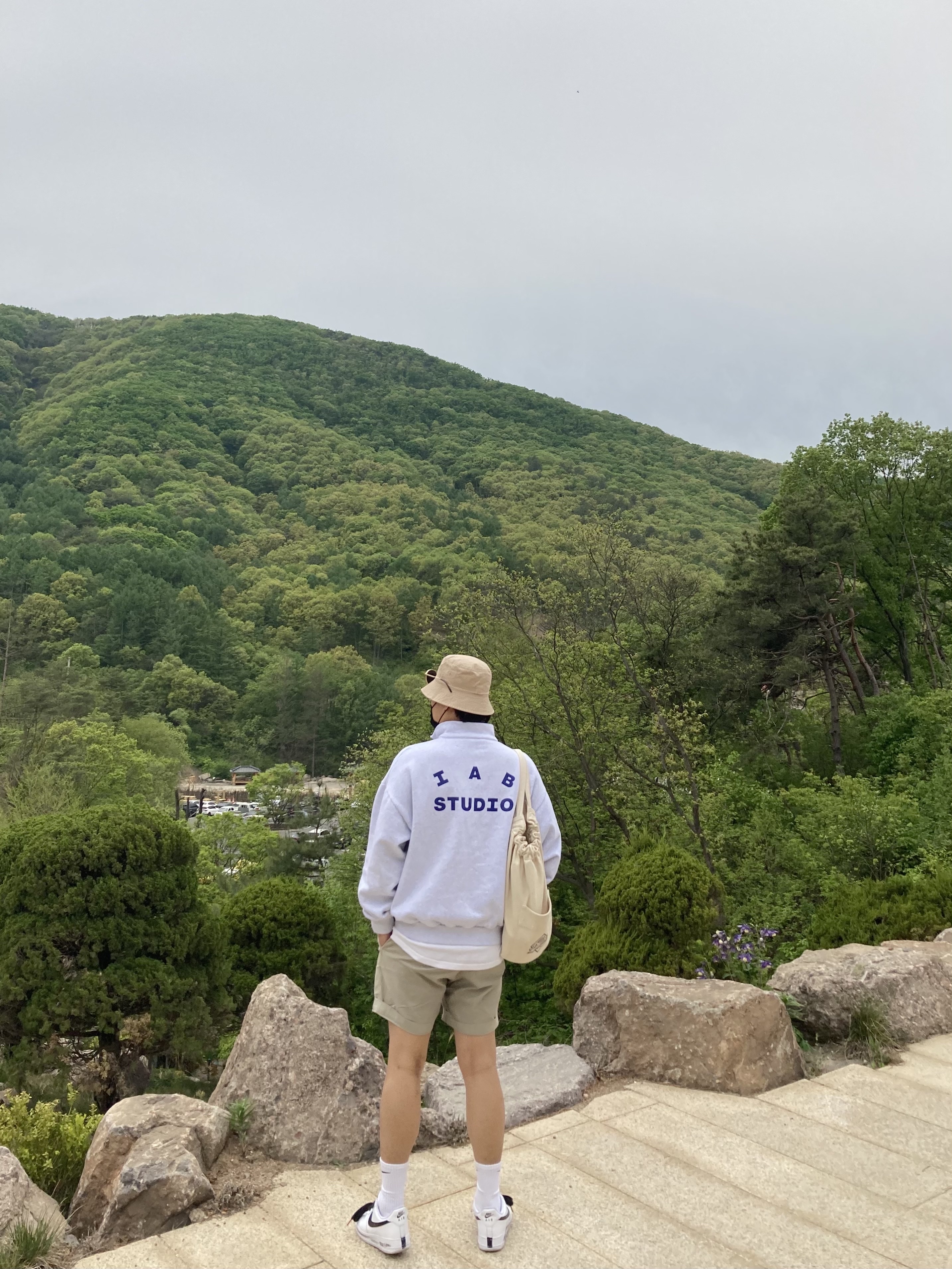 IAB Studio Half Zip Pullover Light Gray, Nike x Peaceminusone Air Force 1 Low Para-Noise 2.0 착용 스타일 - 1