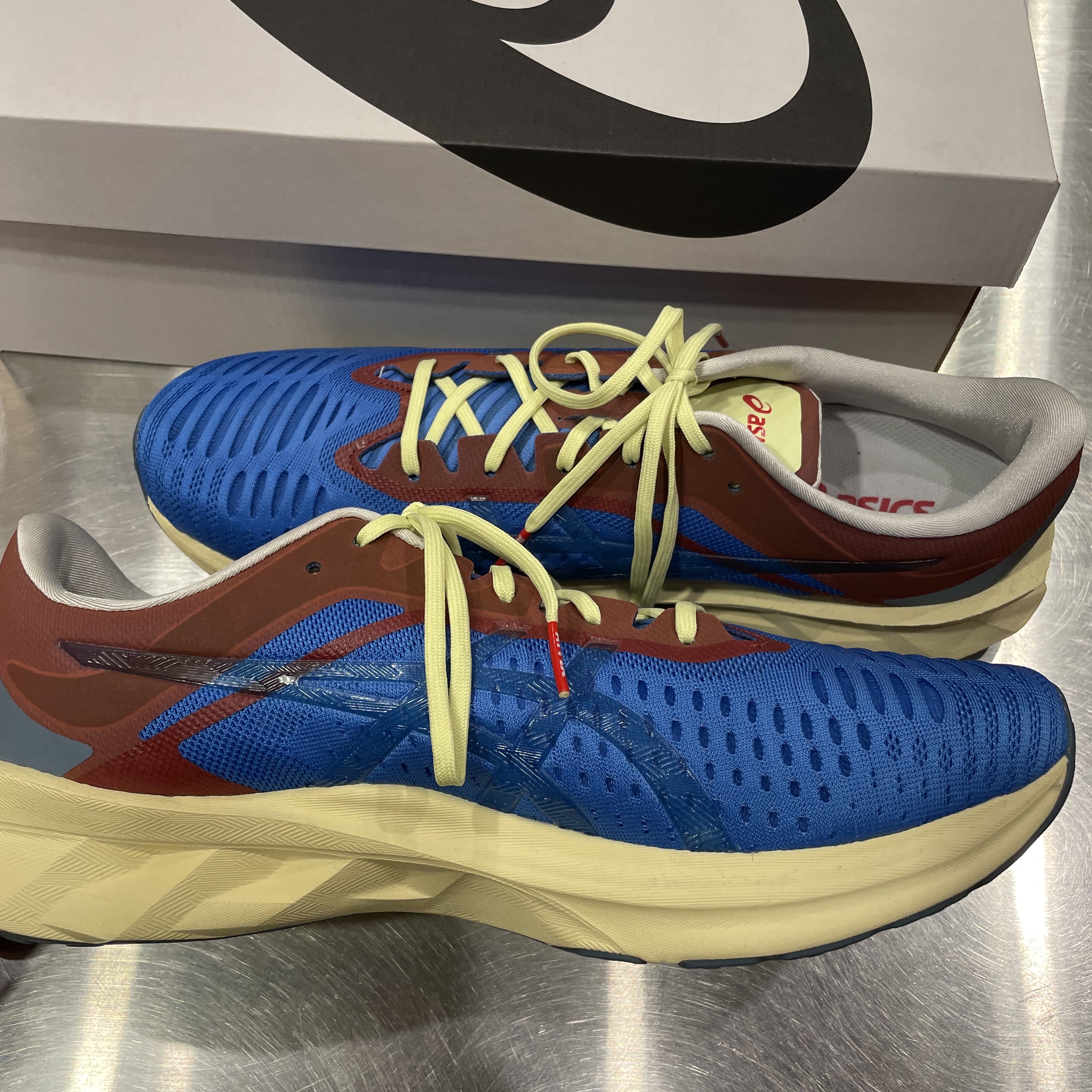 Asics x Affix Works Novablast Blue Coast, Human Made Heart Ring Red 착용 스타일 - 2