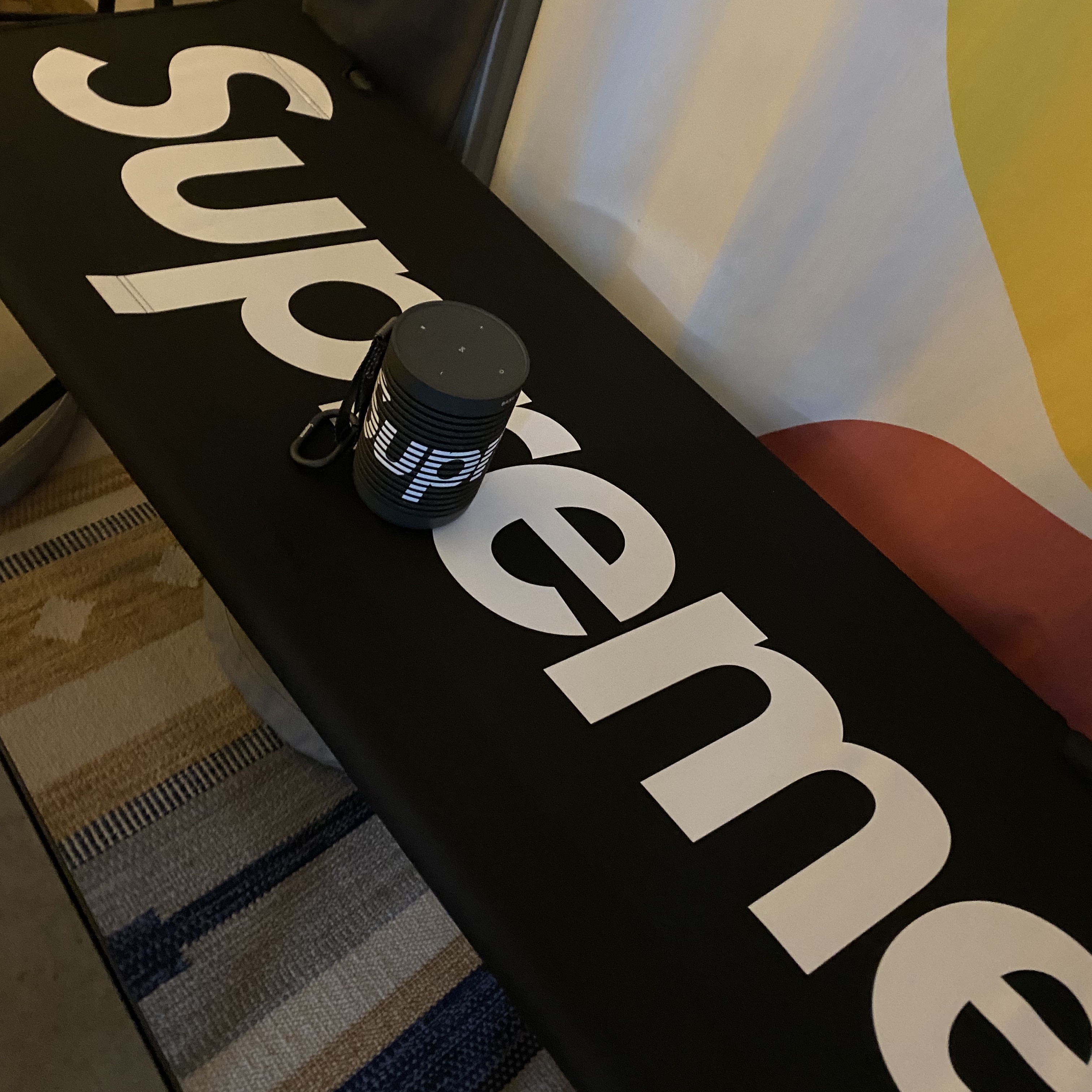 Supreme x Helinox Bench One Black - 22SS 착용 스타일