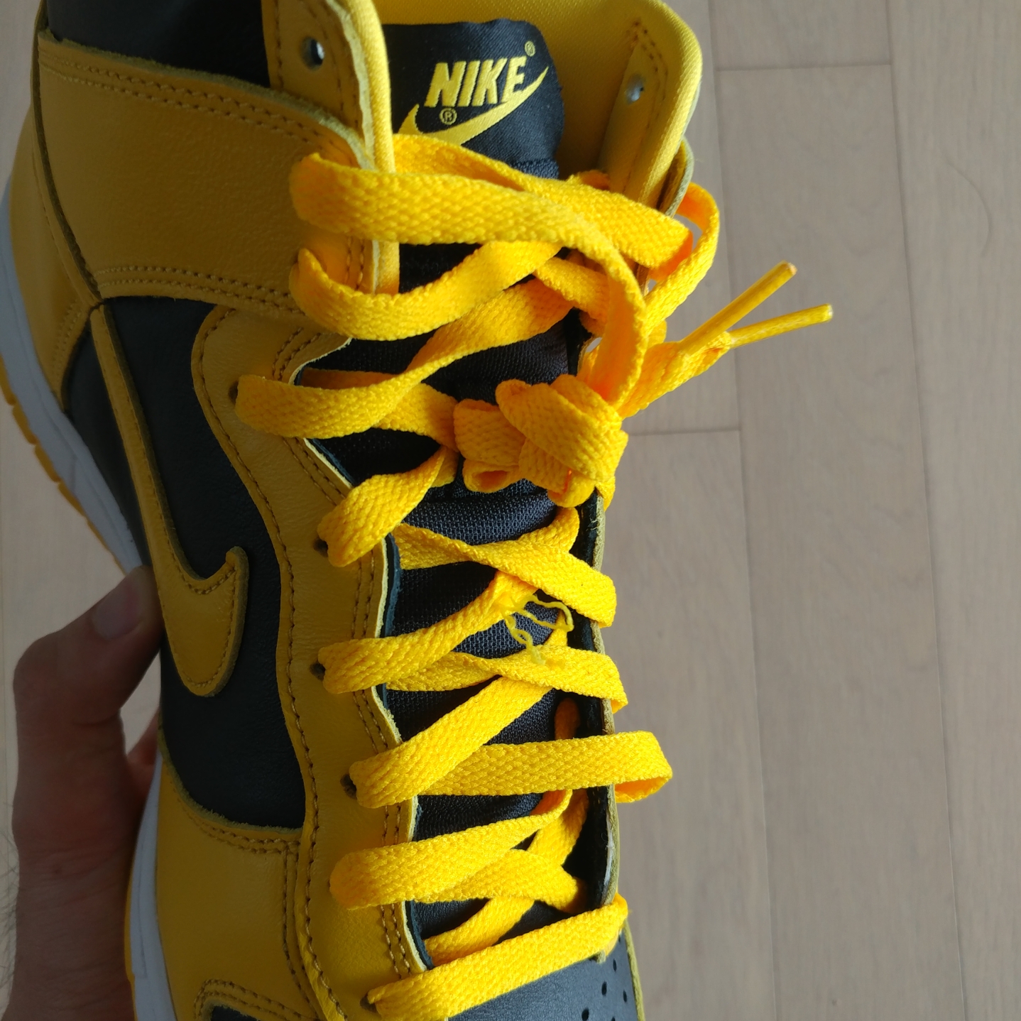 Nike Dunk High SP Varsity Maize 착용 스타일 - 3