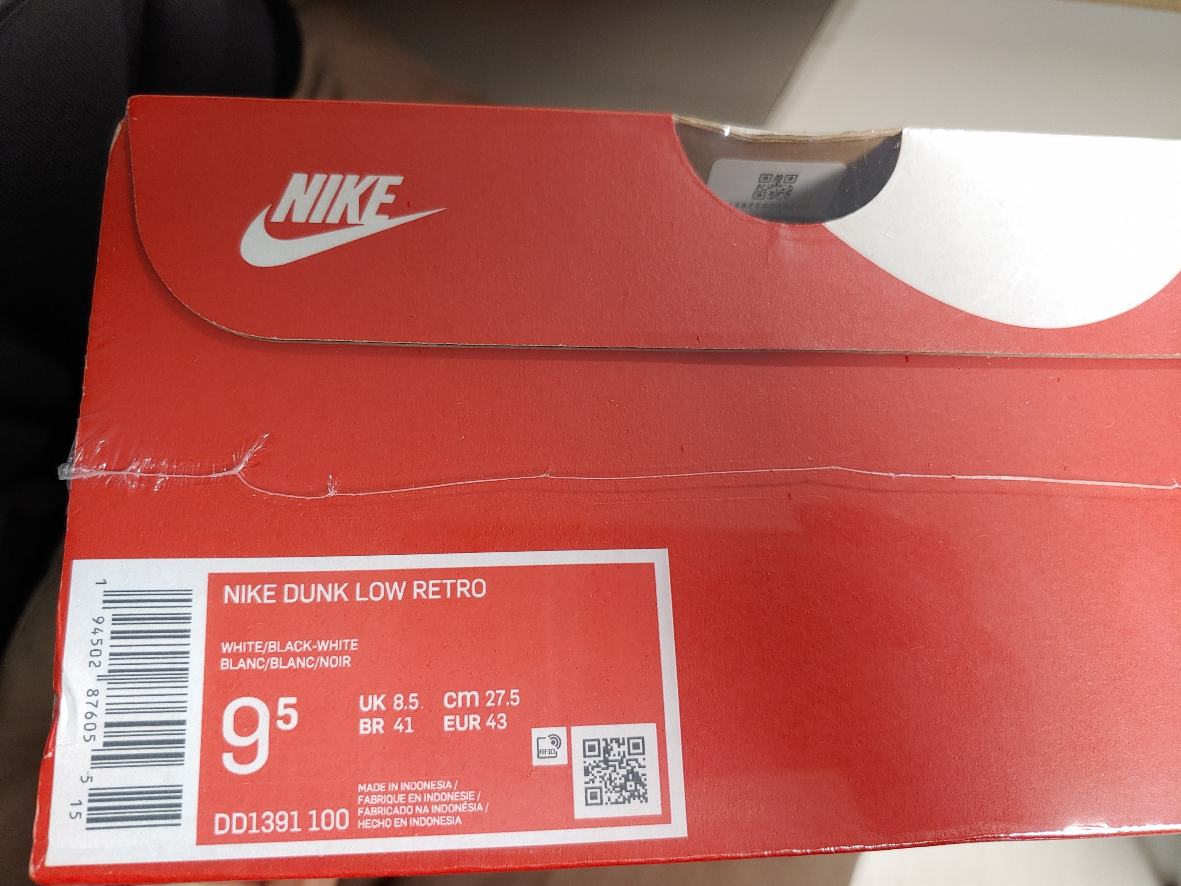Nike Dunk Low Retro Black 착용 스타일 - 1