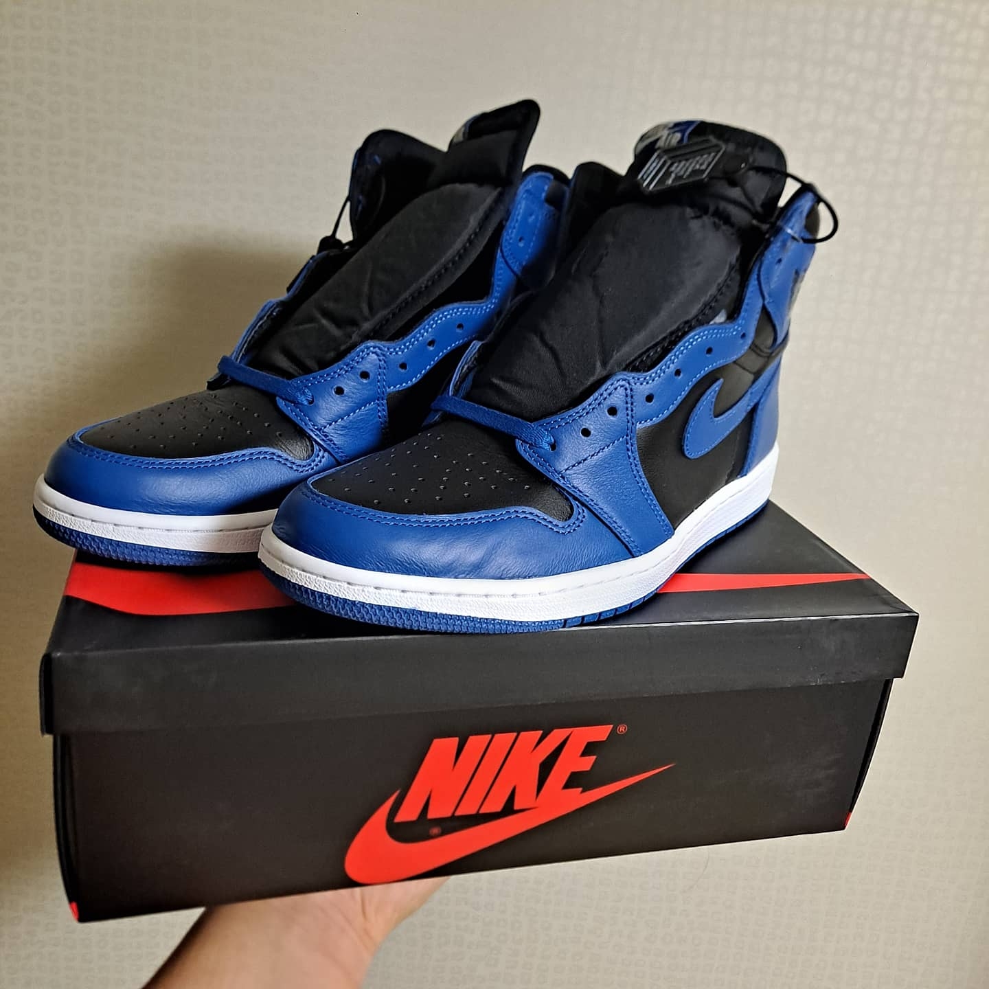 Jordan 1 Retro High OG Dark Marina Blue 착용 스타일 - 3