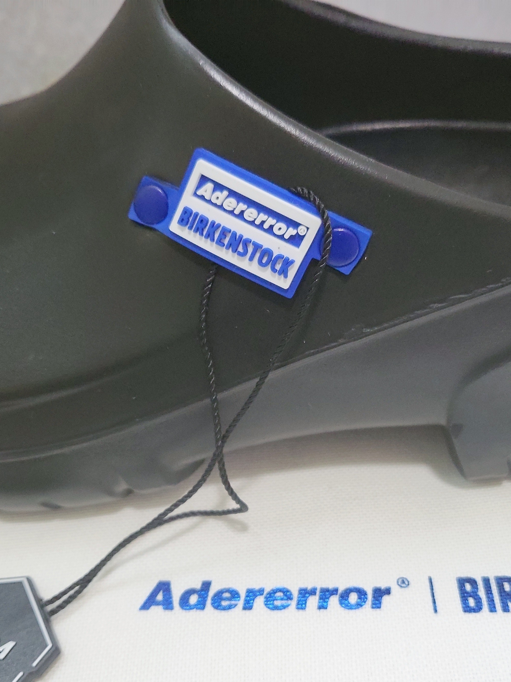 Birkenstock x Ader Error A630 Black 착용 스타일 - 2