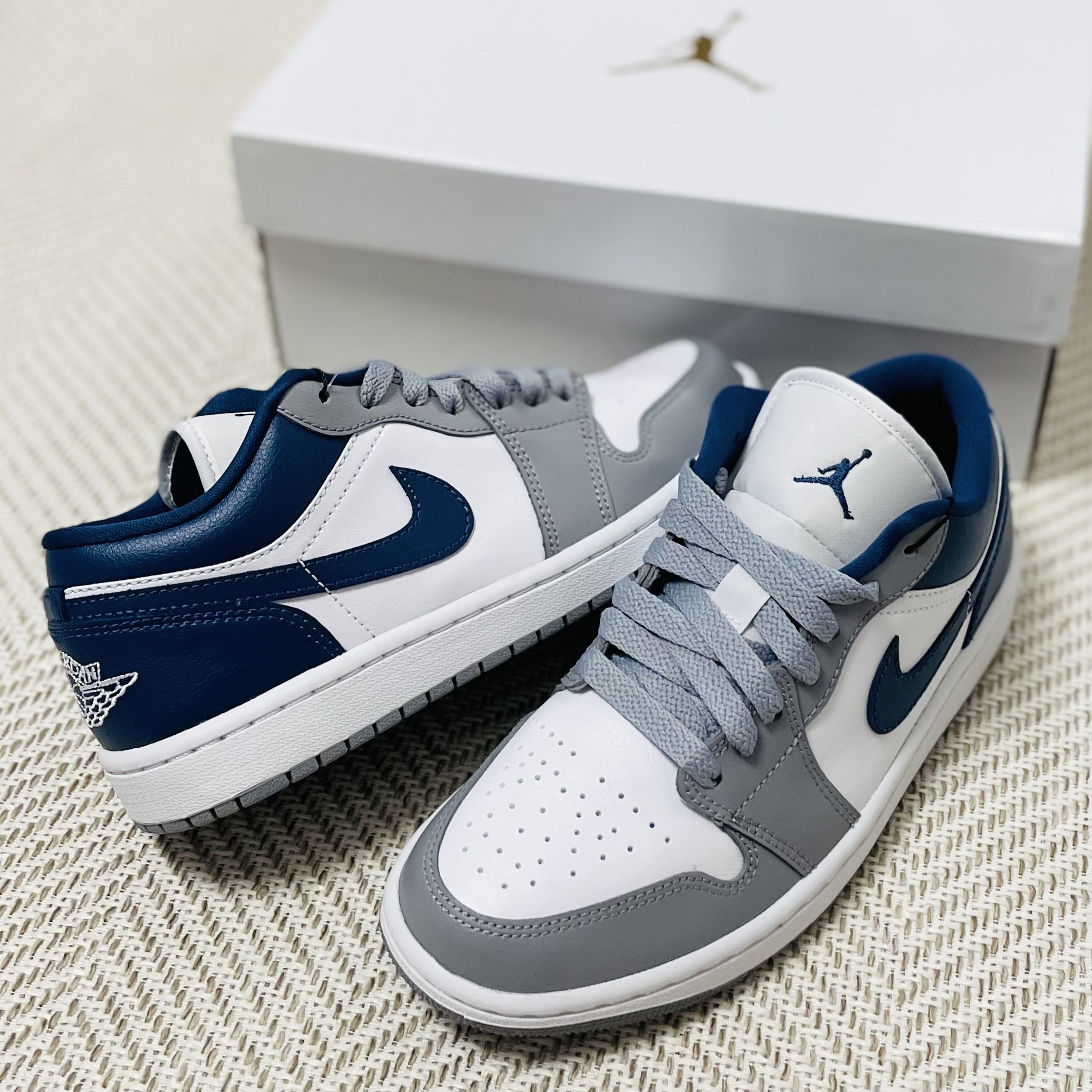(W) Jordan 1 Low White Grey Blue 착용 스타일