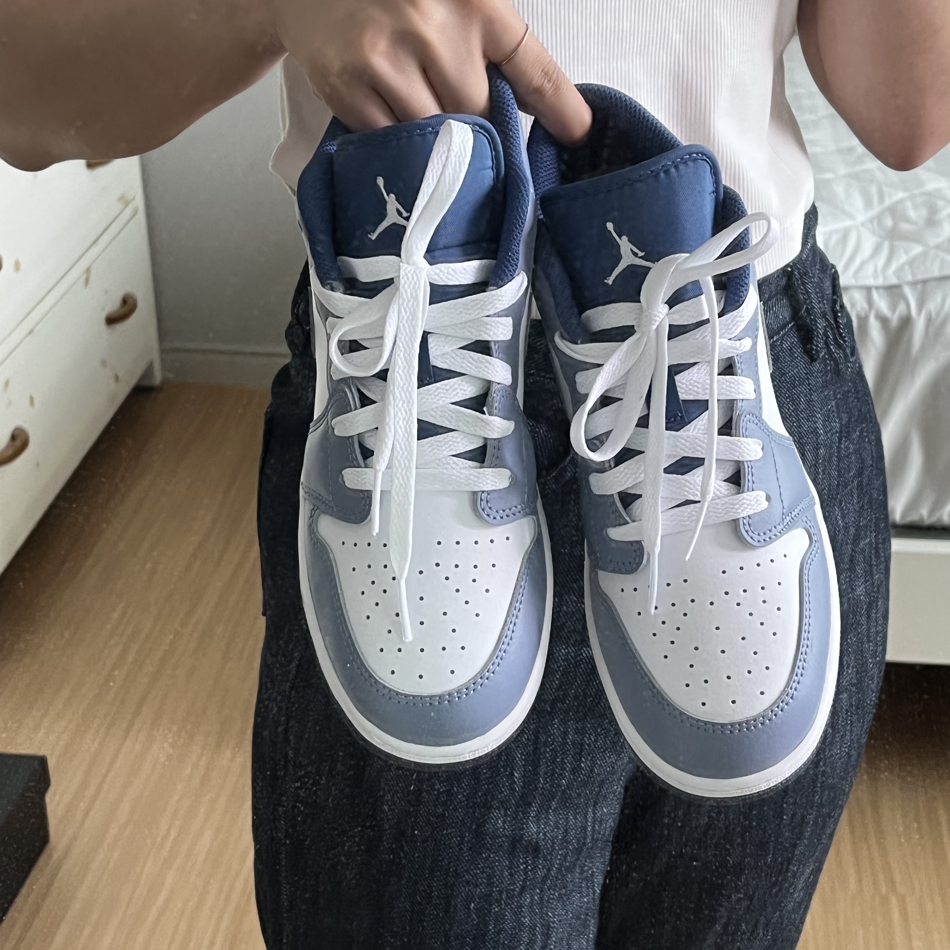 (GS) Jordan 1 Low SE Ashen Slate and Mystic Navy 착용 스타일 - 1