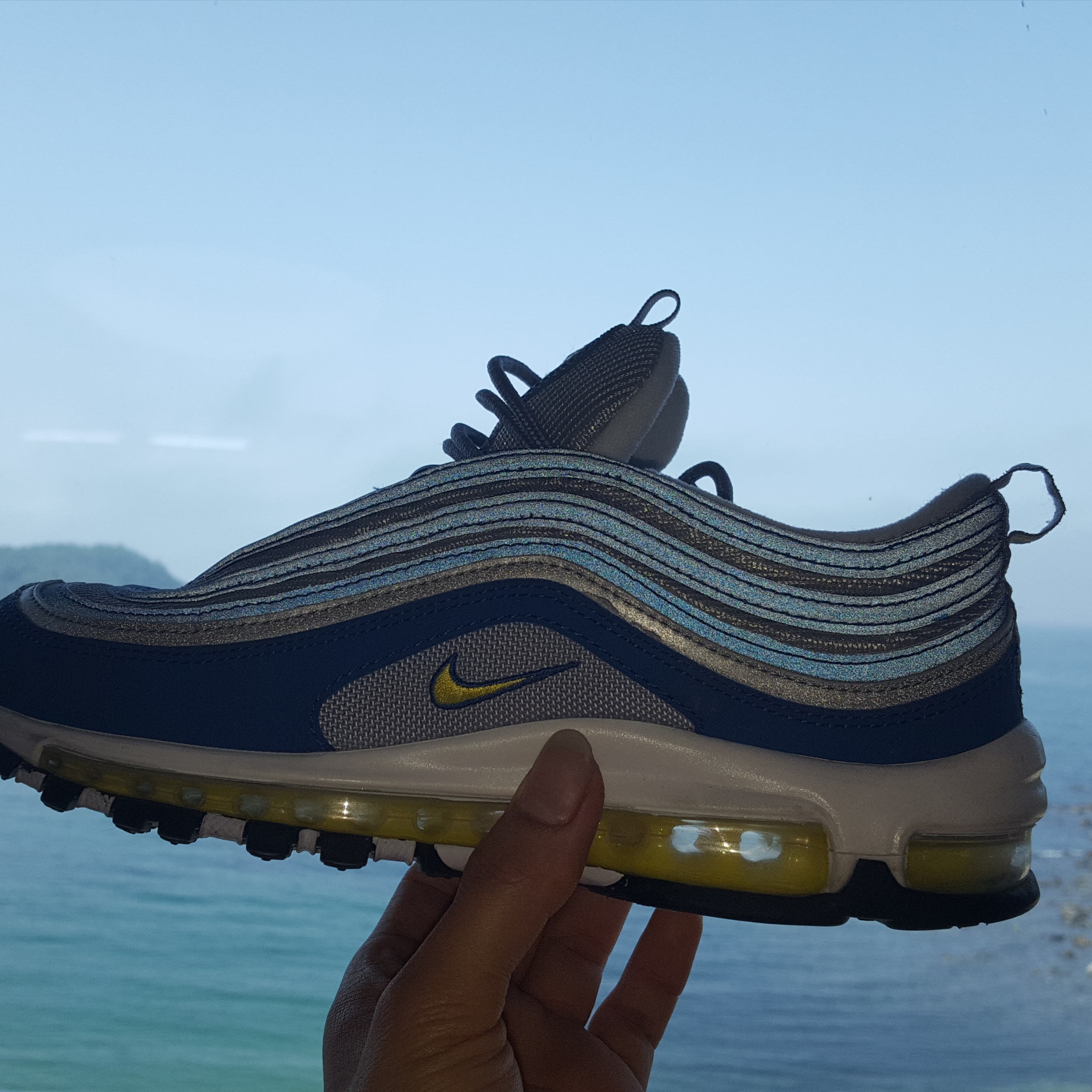 Nike Air Max 97 OG Royal Neon 착용 스타일 - 2