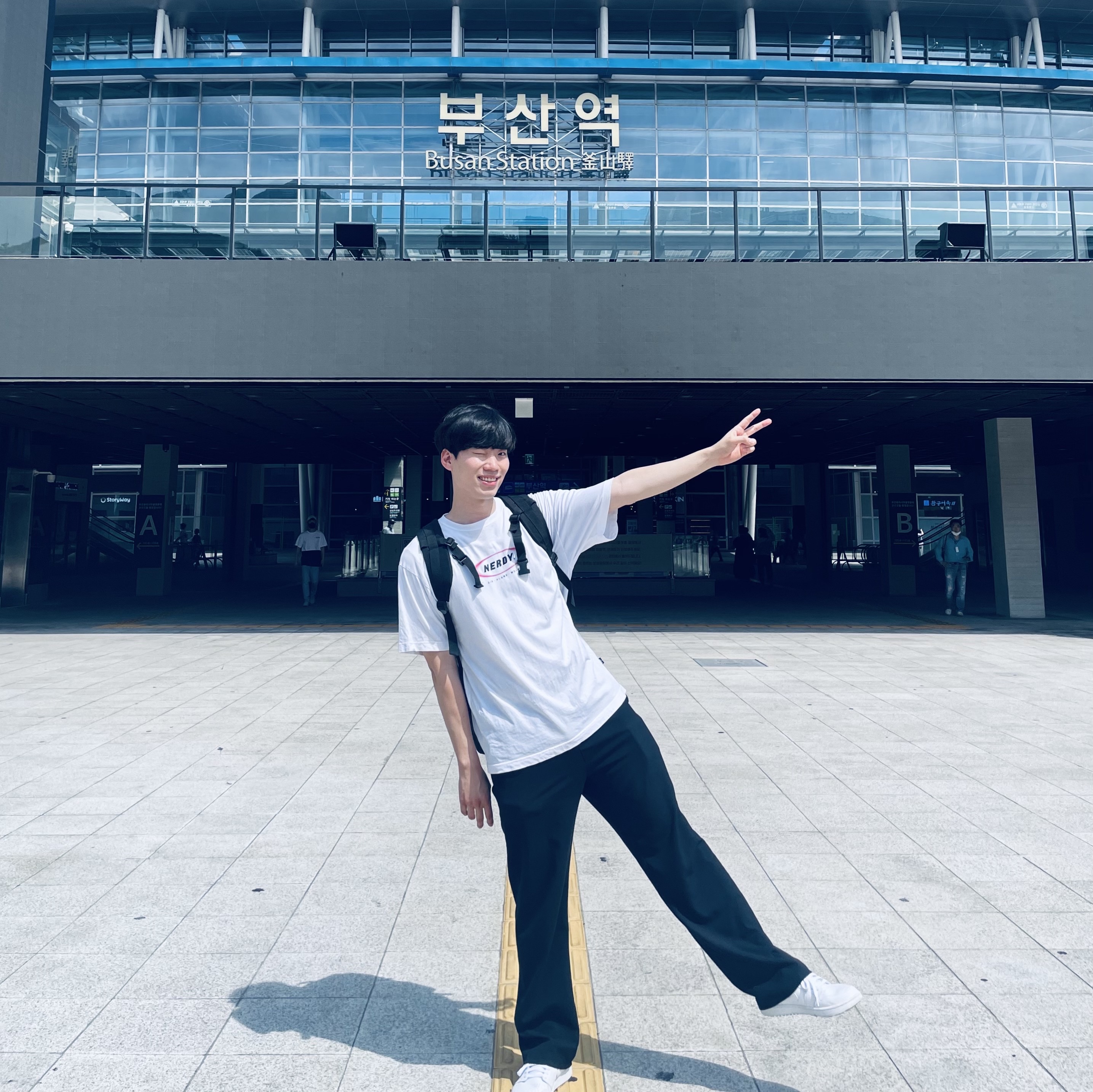 Jordan 1 Low Golf Triple White 착용 스타일