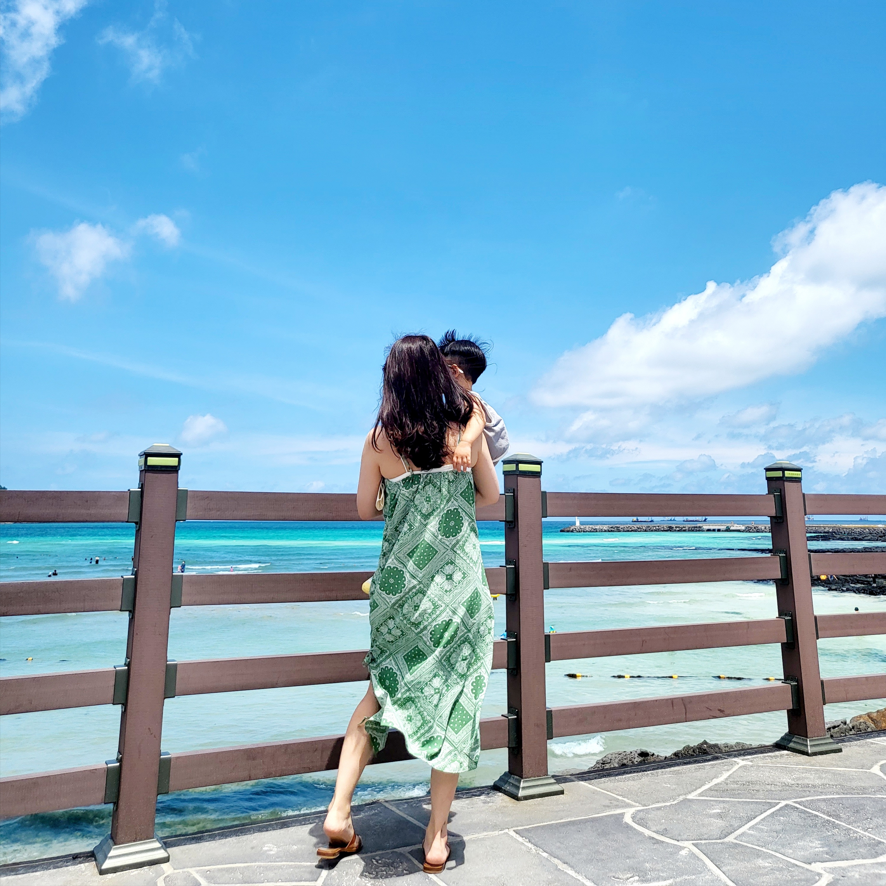 (W) Hermes Oran Sandal Calfskin & Gold Piqures Ecrues 착용 스타일 - 4