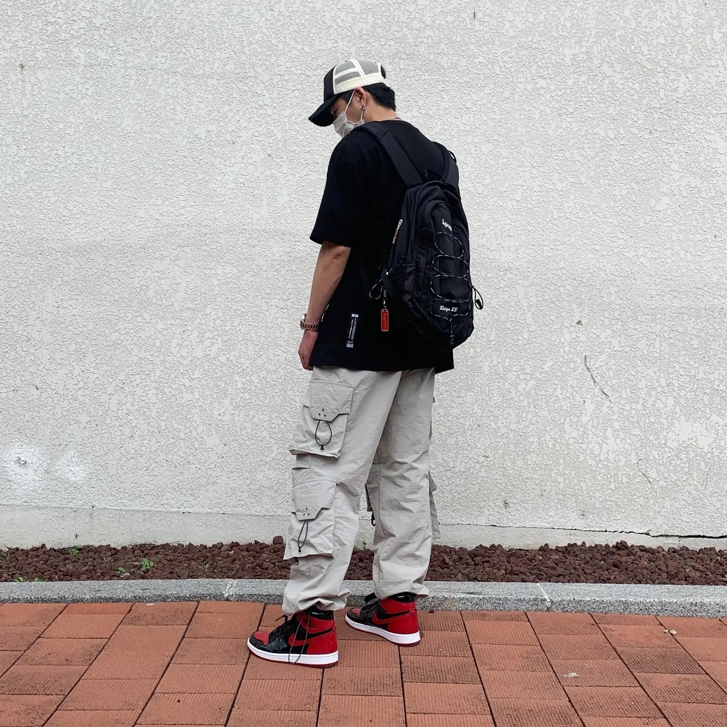 Jordan 1 Retro High OG Patent Bred, Supreme Backpack Black - 22SS 착용 스타일 - 2