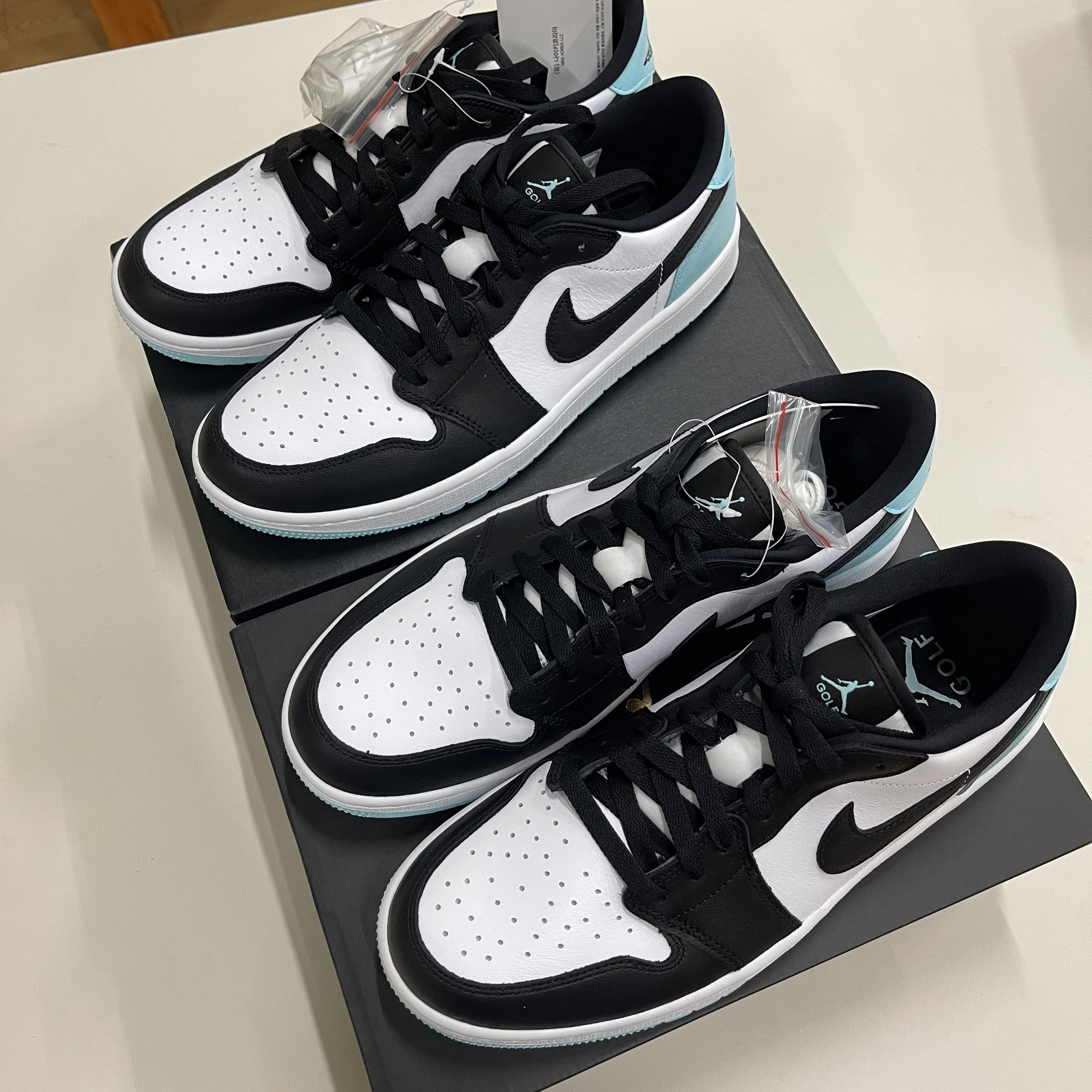 Jordan 1 Low Golf Copa, Jordan 1 Retro High Igloo 착용 스타일 - 1