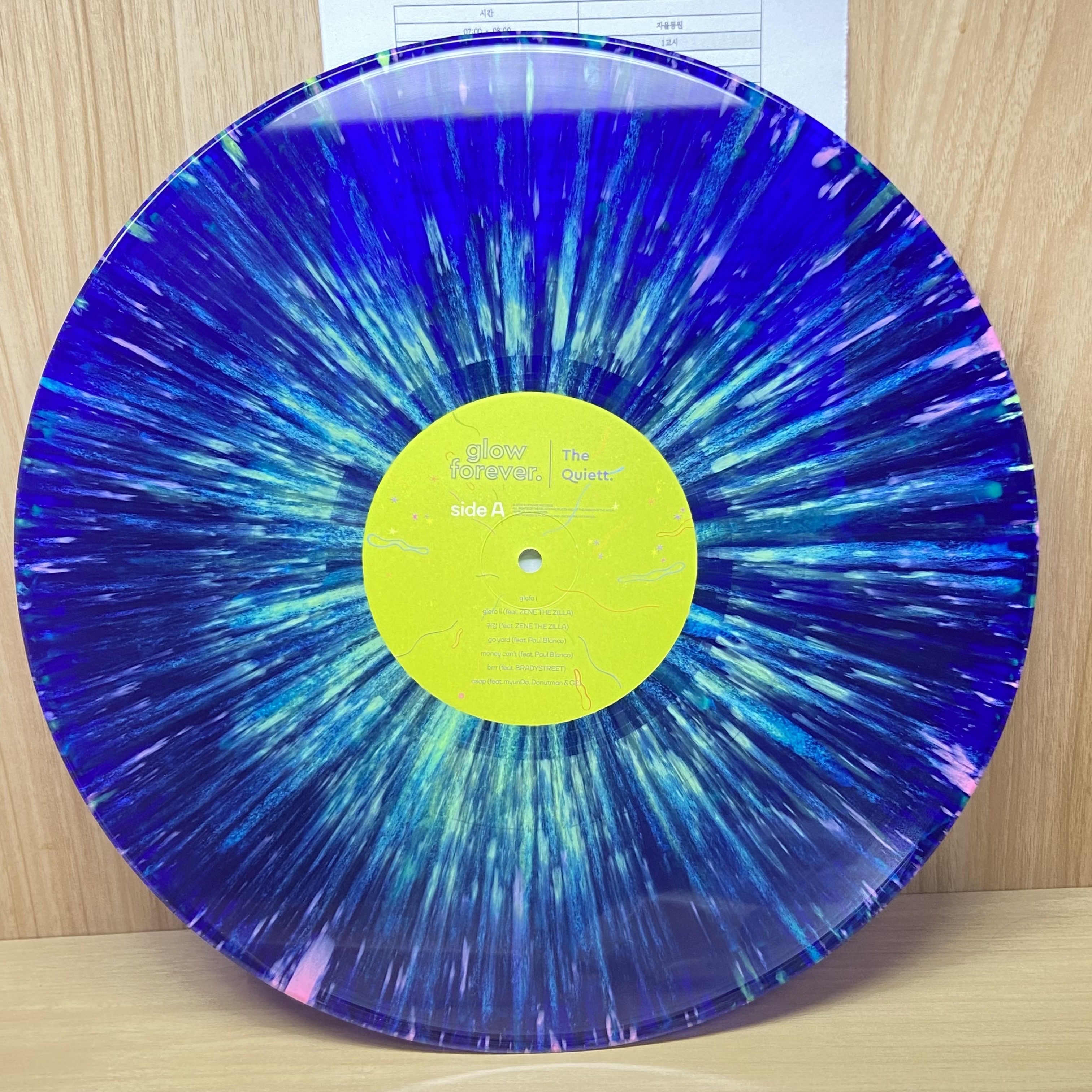 The Quiett Glow Forever LP Blue Splatter, The Quiett Glow Forever LP Black 착용 스타일 - 2