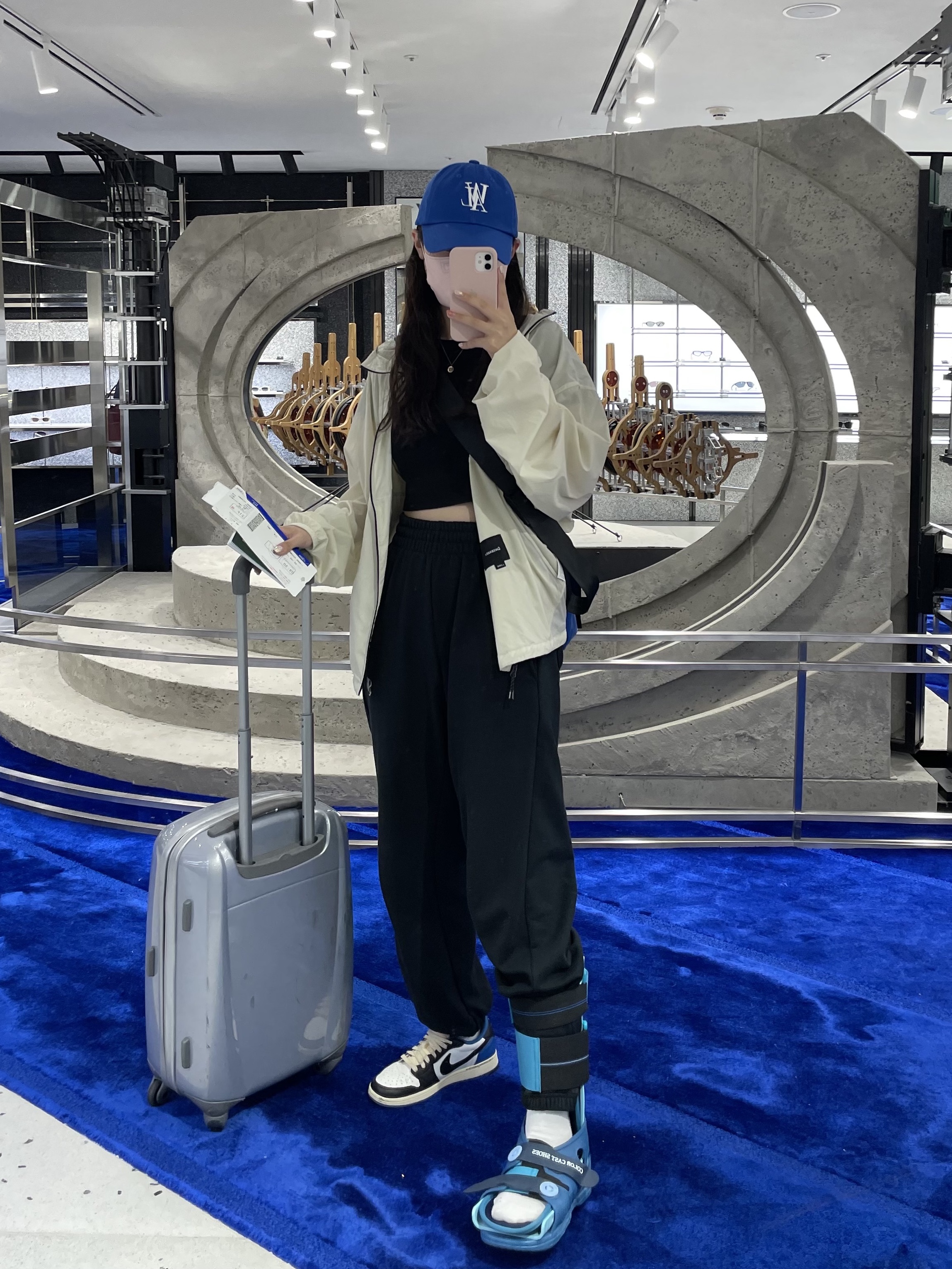 Jordan 1 x Travis Scott x Fragment Retro Low OG SP Military Blue 착용 스타일
