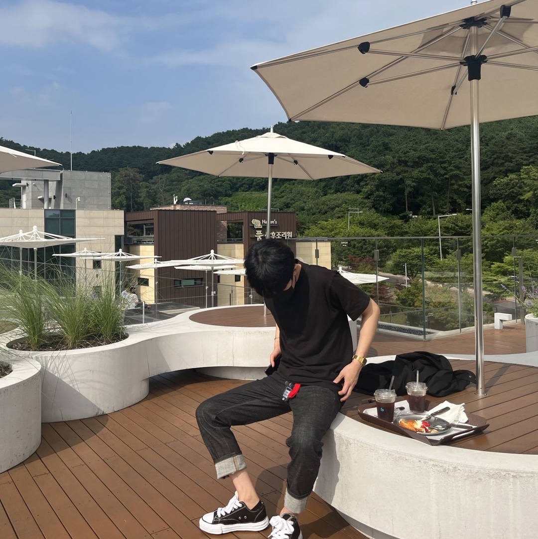 Maison Mihara Yasuhiro Peterson OG Sole Canvas Low Sneakers Black 착용 스타일 - 3