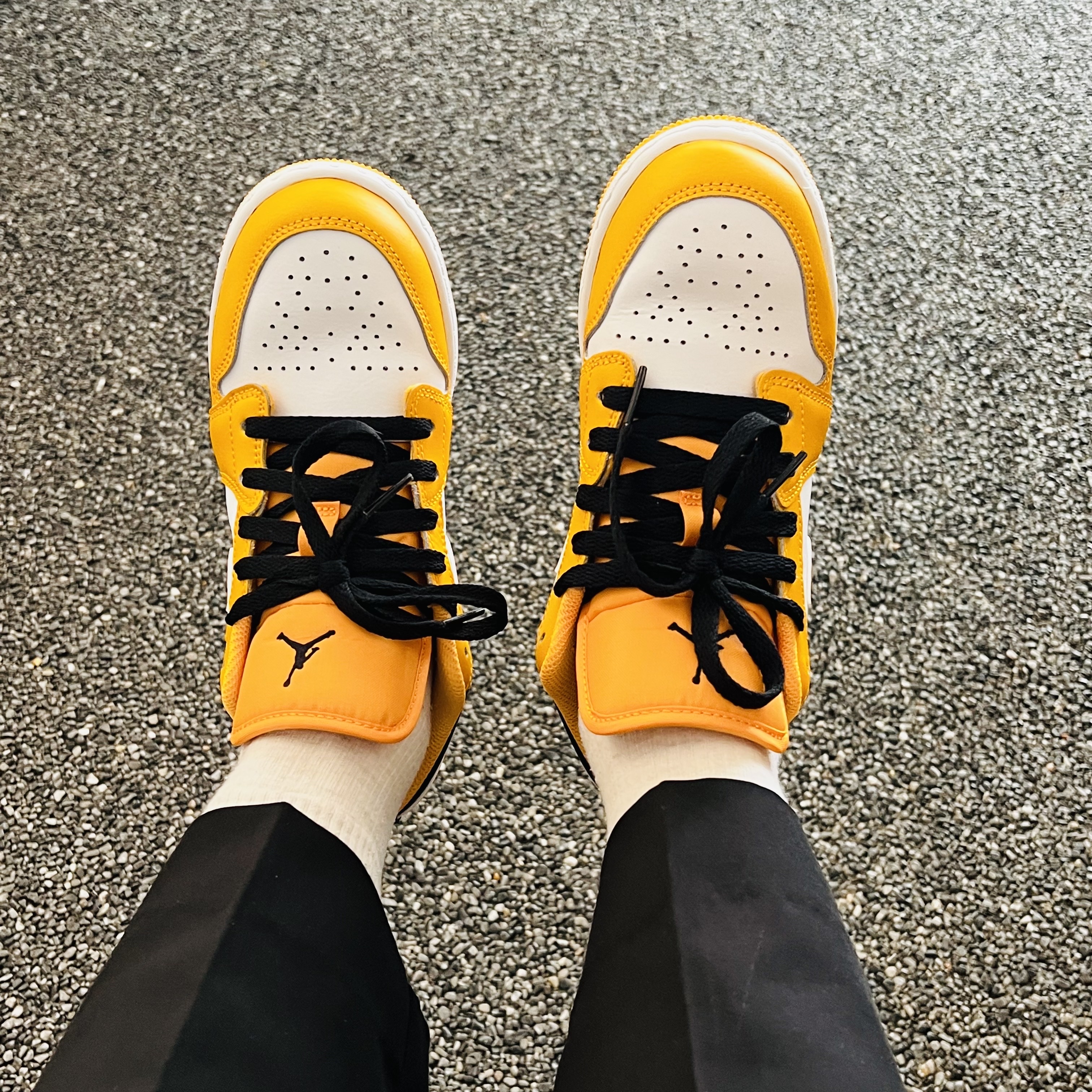 Jordan 1 Low Taxi, Jordan 1 Mid Taxi 착용 스타일 - 3
