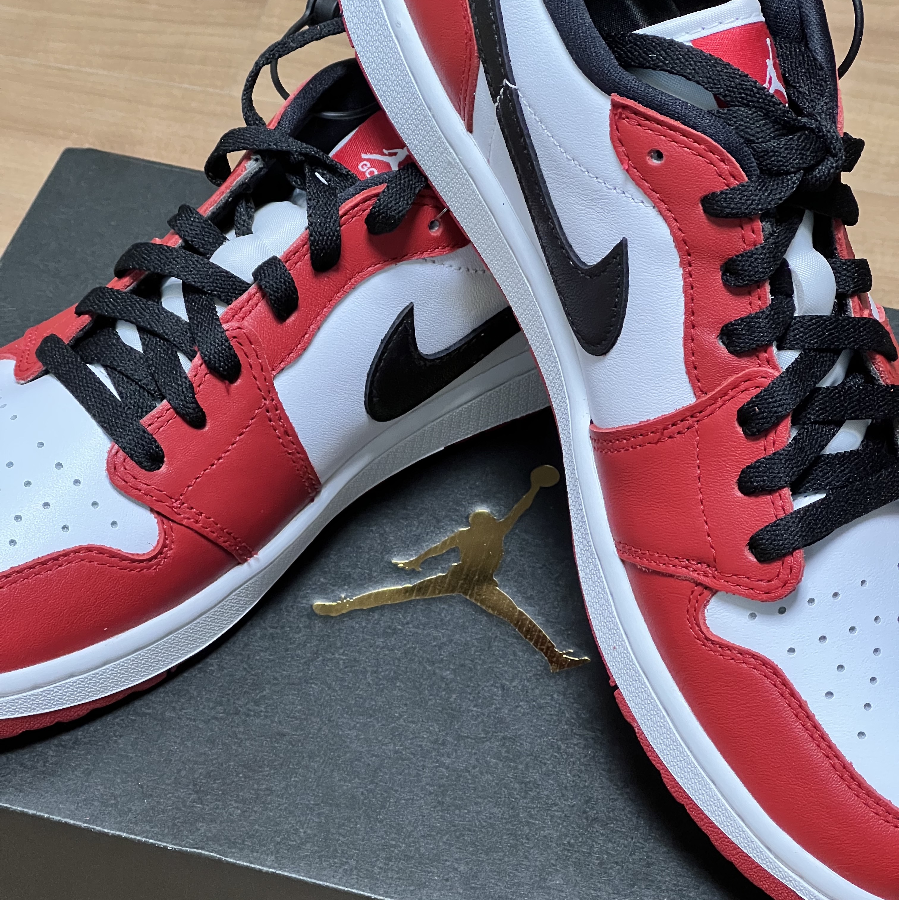 Jordan 1 Low Golf Chicago 착용 스타일