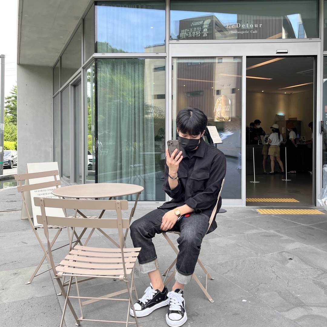 Maison Mihara Yasuhiro Peterson OG Sole Canvas Low Sneakers Black 착용 스타일 - 2