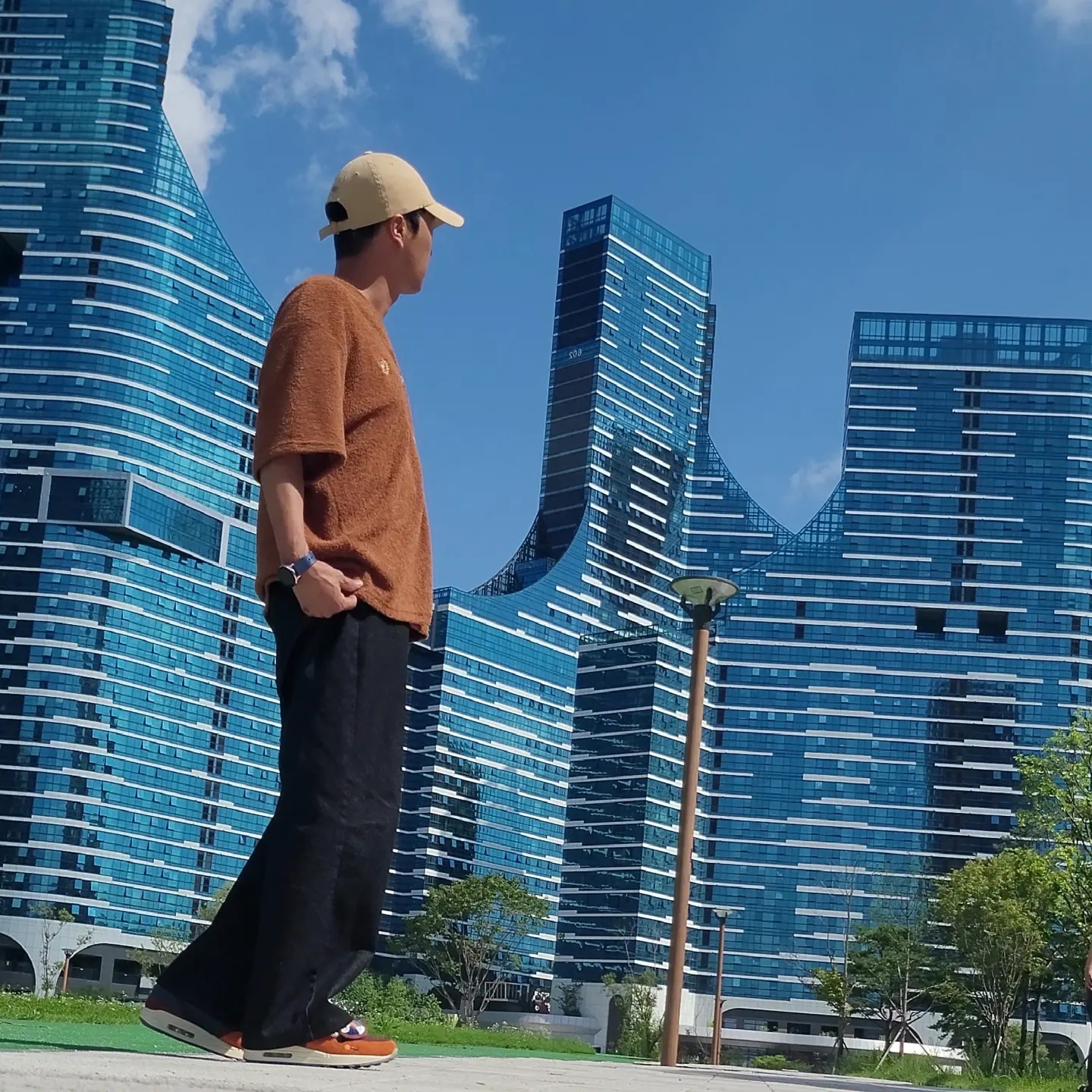Nike x Kasina Air Max 1 SP Won-Ang Orange 착용 스타일