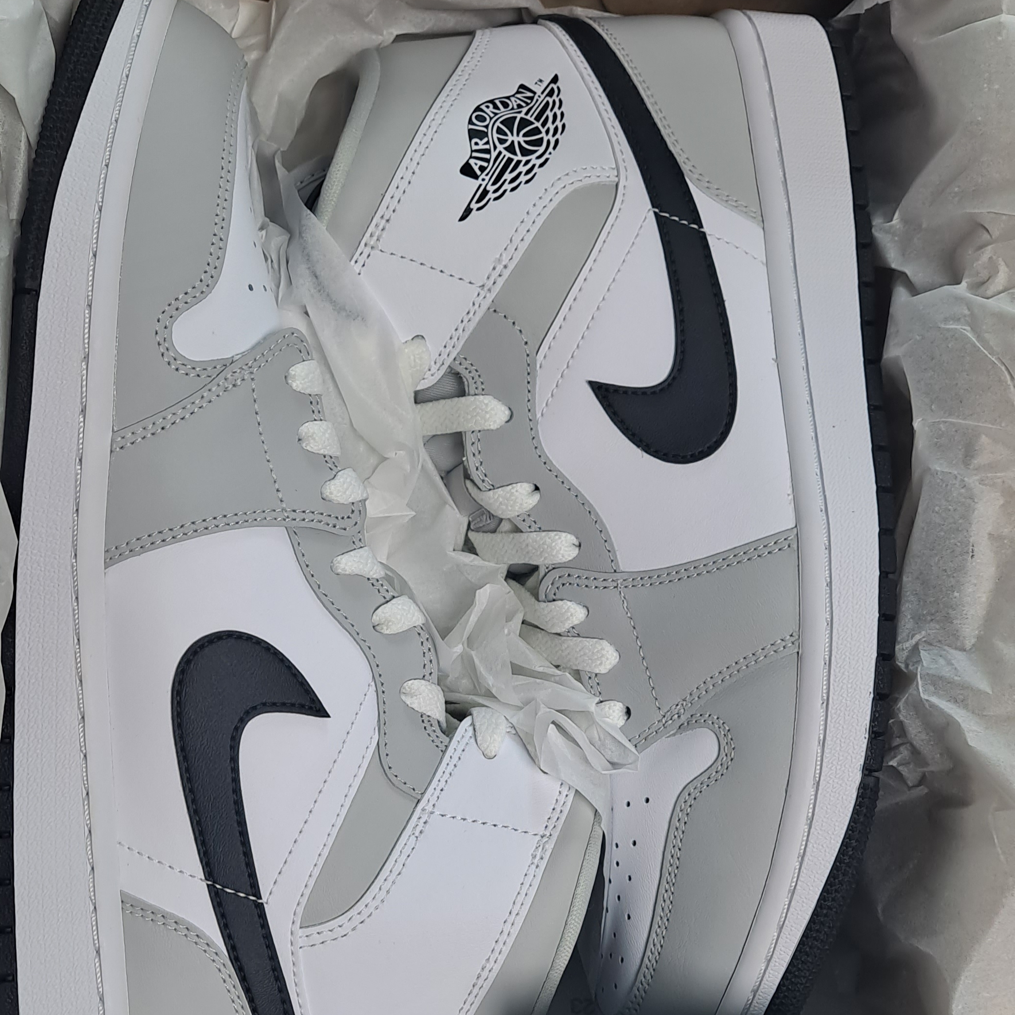 (W) Jordan 1 Mid Grey Fog 착용 스타일 - 2