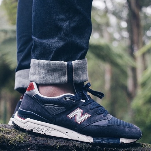 New Balance x J.Crew 998 Made in USA Navy 착용 스타일
