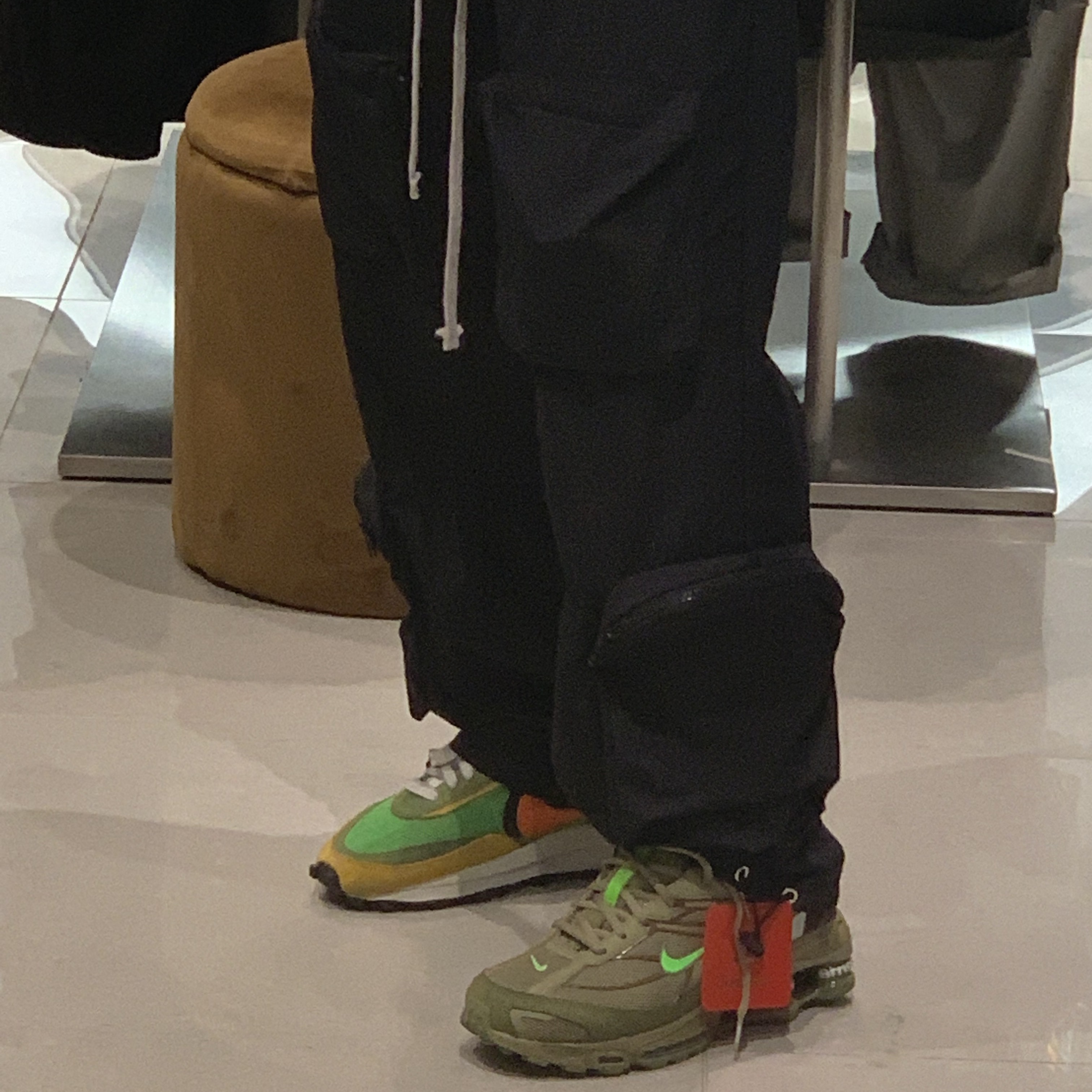 Nike x Supreme Shox Ride 2 SP Neutral Olive, Nike x Sacai LDWaffle Green Multi 착용 스타일 - 3