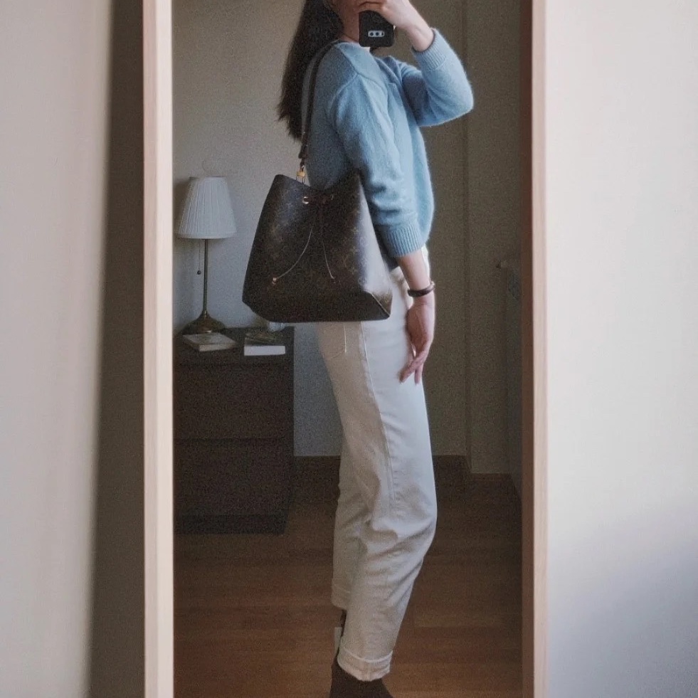 Louis Vuitton Neonoe MM Monogram Caramel 착용 스타일 - 1