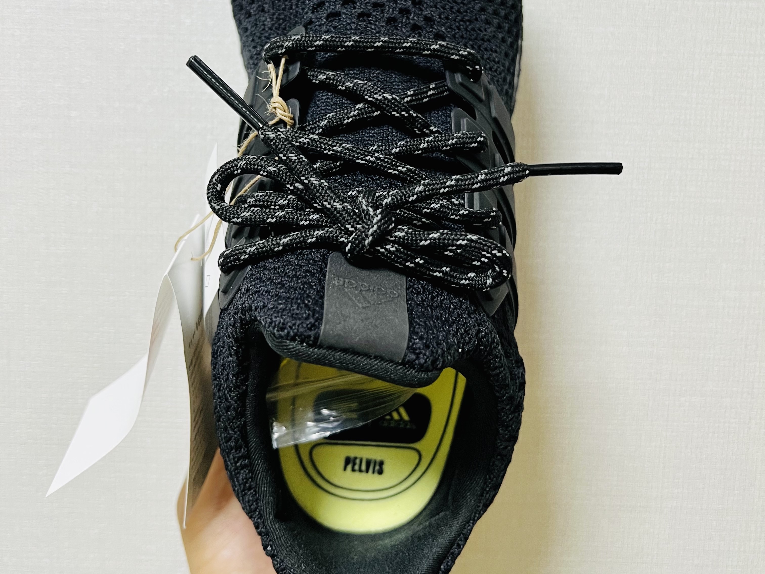 Adidas x Pharrell Williams Ultraboost DNA Black Future  착용 스타일 - 2