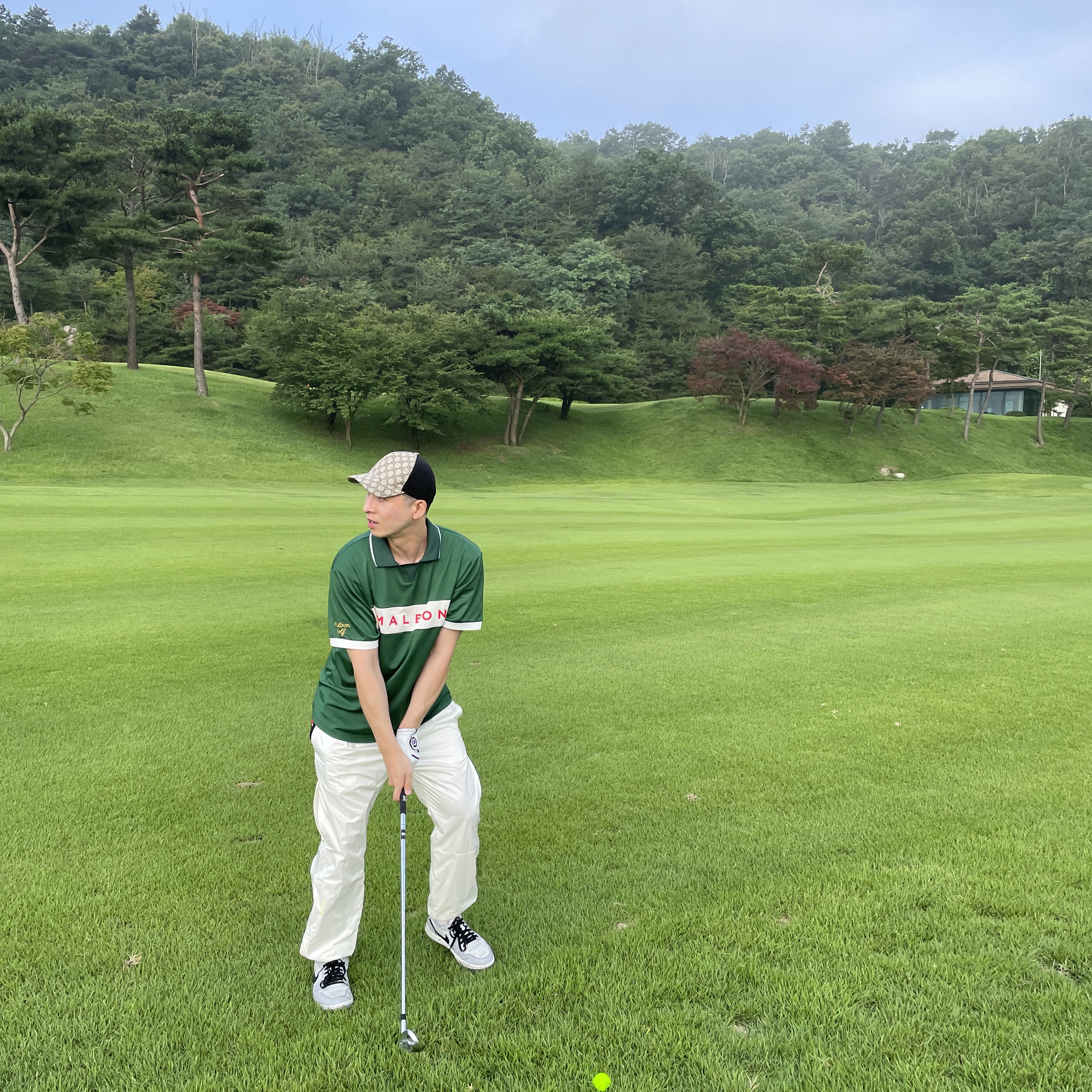 Nike x Drake Nocta Golf Pants Sail - US/EU, Jordan 1 Low Golf Wolf Grey 착용 스타일