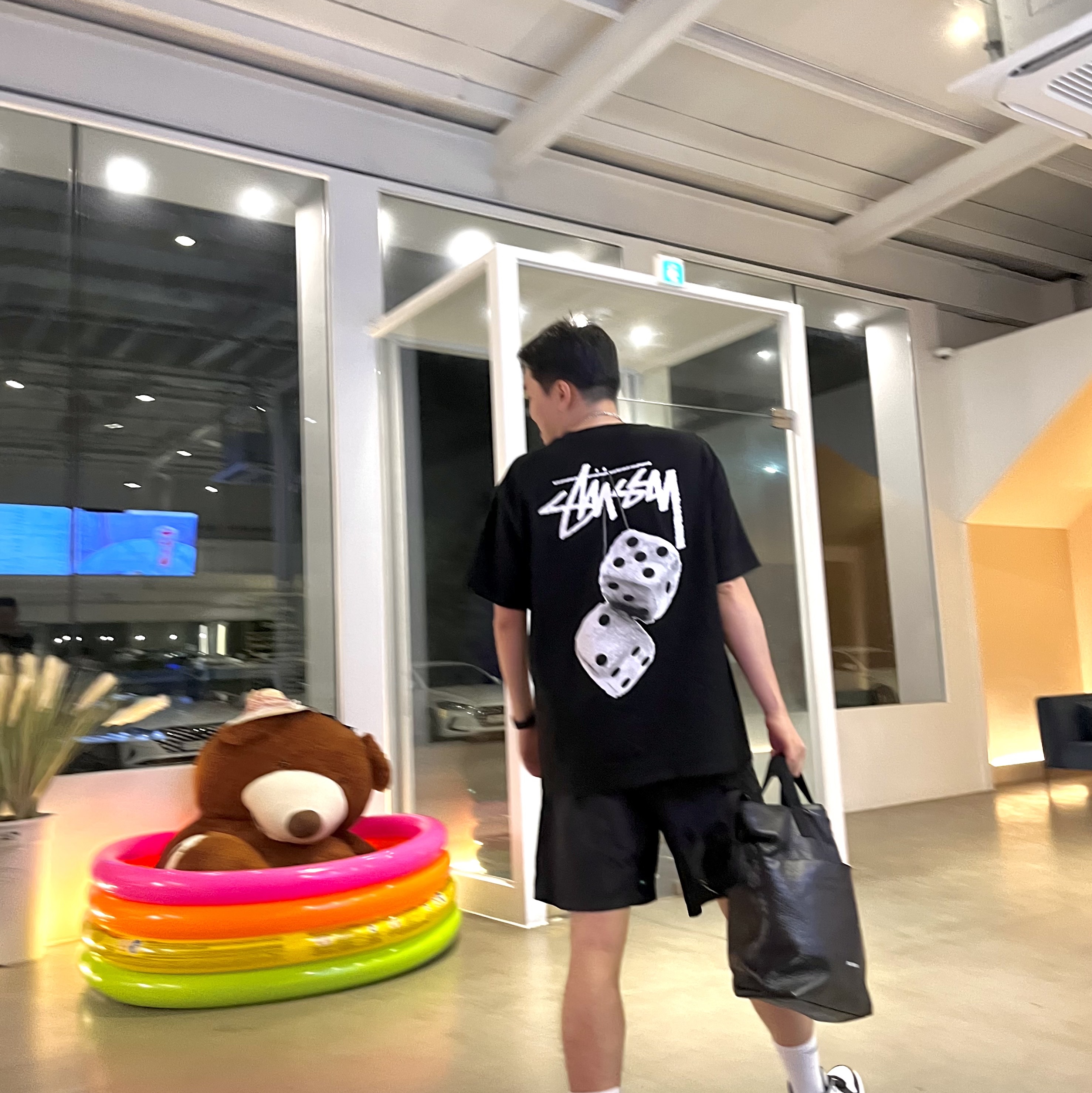 Stussy Fuzzy Dice T-Shirt Black, Jordan 1 Mid White Shadow 착용 스타일 - 2
