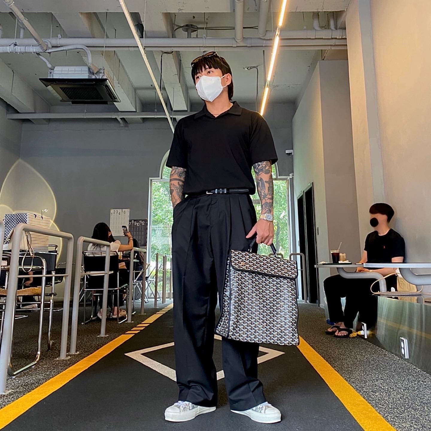 Dior B23 High Dior Oblique White & Black 착용 스타일