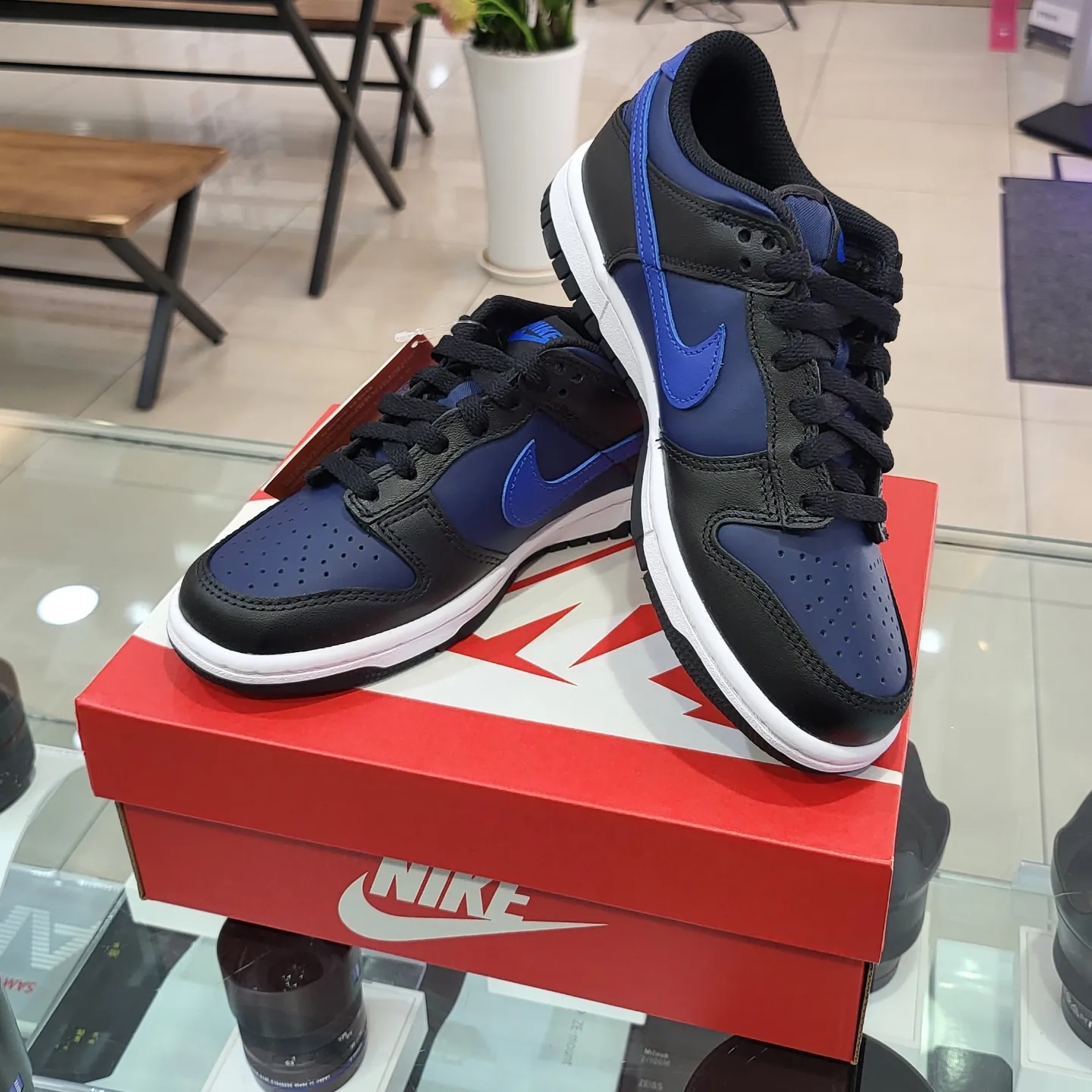 (GS) Nike Dunk Low Midnight Navy 착용 스타일 - 1