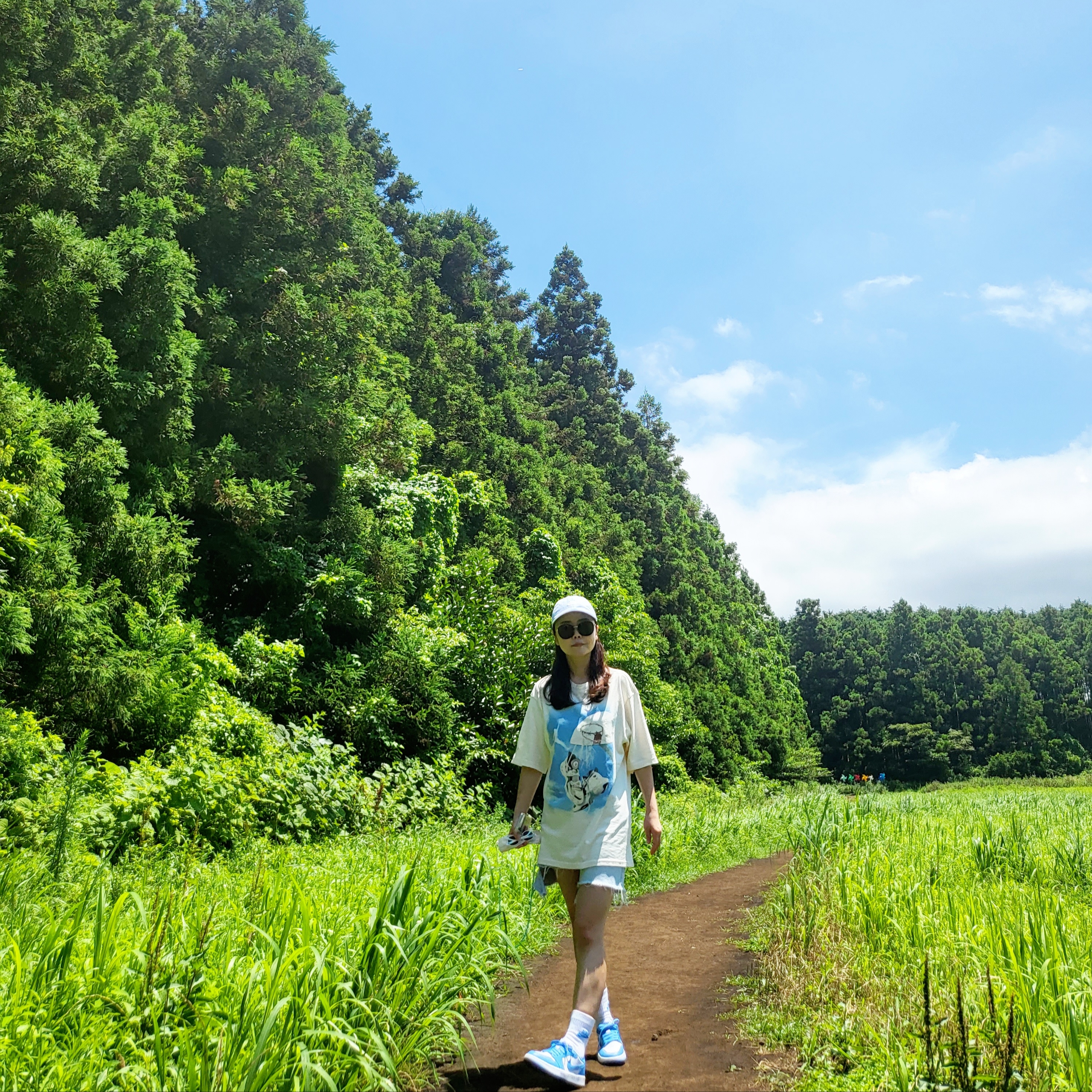 Nike Heritage 86 Futura Washed Cap Light Dew, Jordan x Russell Westbrook Honor the Gift T-Shirt - US/EU 착용 스타일 - 1
