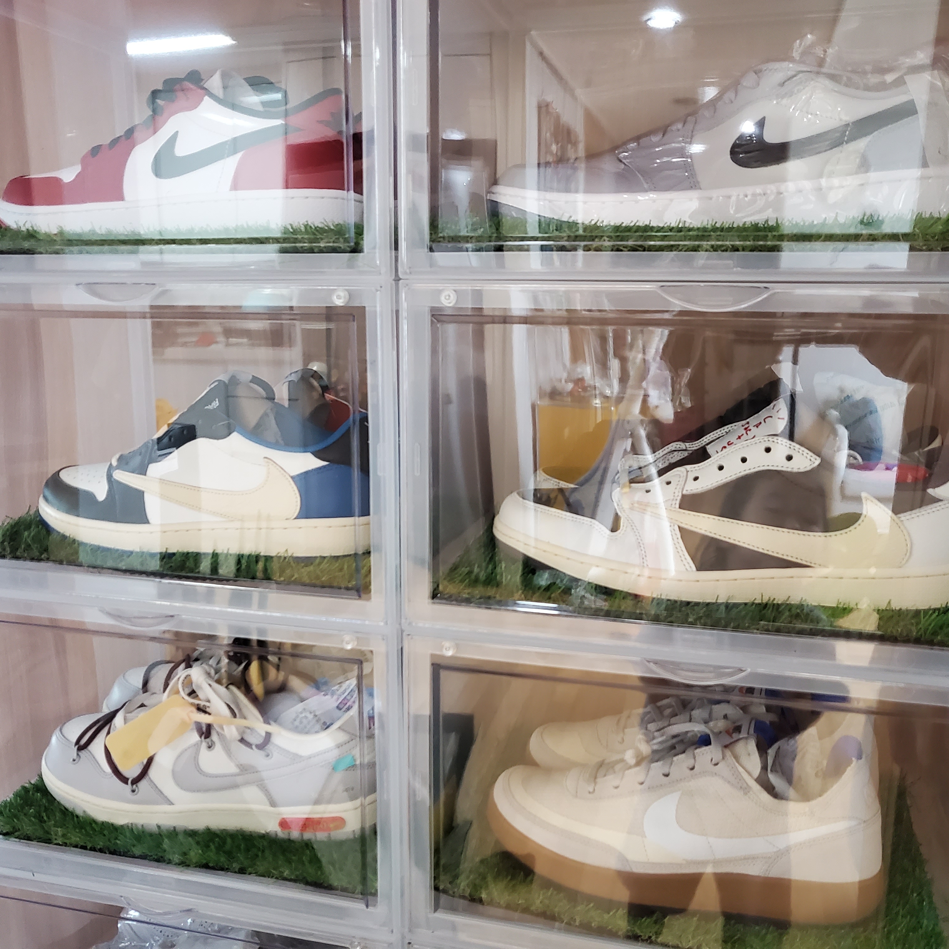 Nike x Tom Sachs General Purpose Shoe Light Cream, Jordan 1 x Travis Scott Retro Low OG SP Sail and Ridgerock 착용 스타일