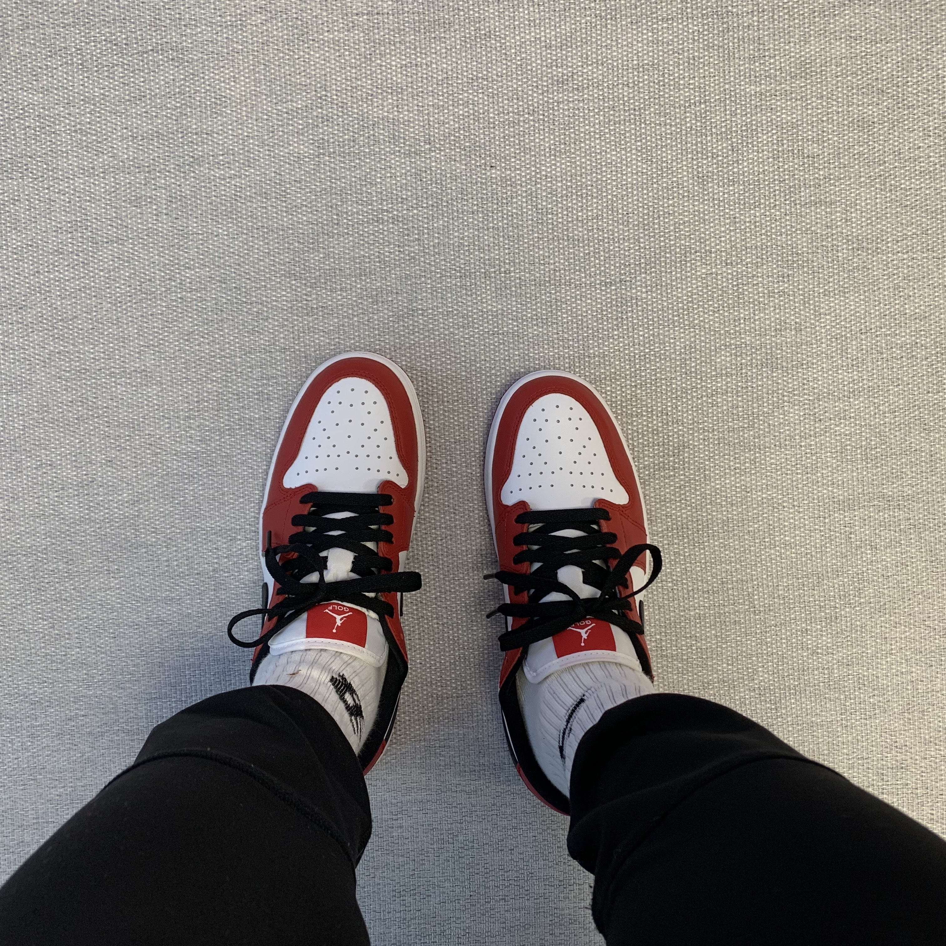 Jordan 1 Low Golf Chicago 착용 스타일 - 4