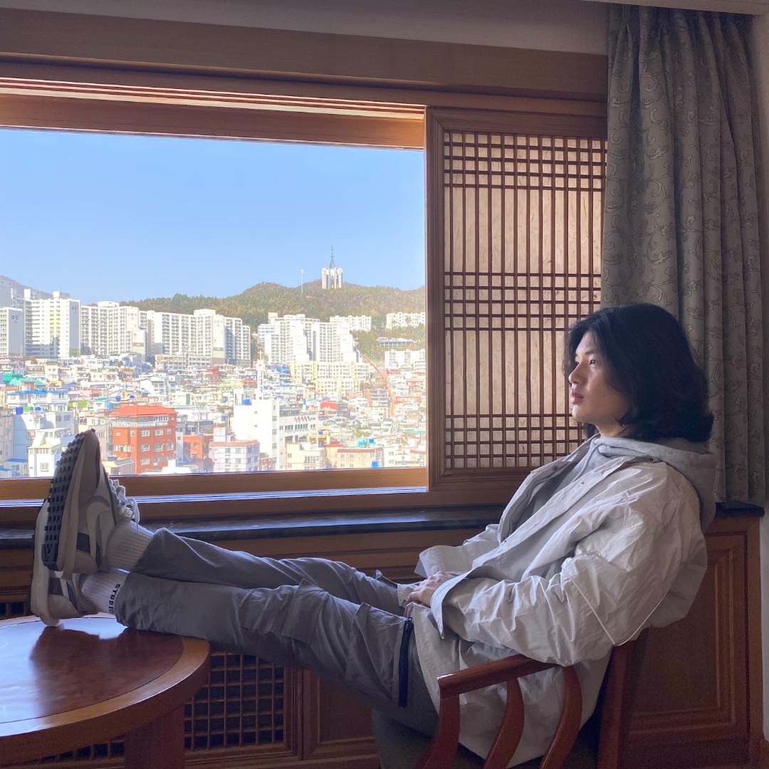 Nike x Sacai LDWaffle Summit White 착용 스타일