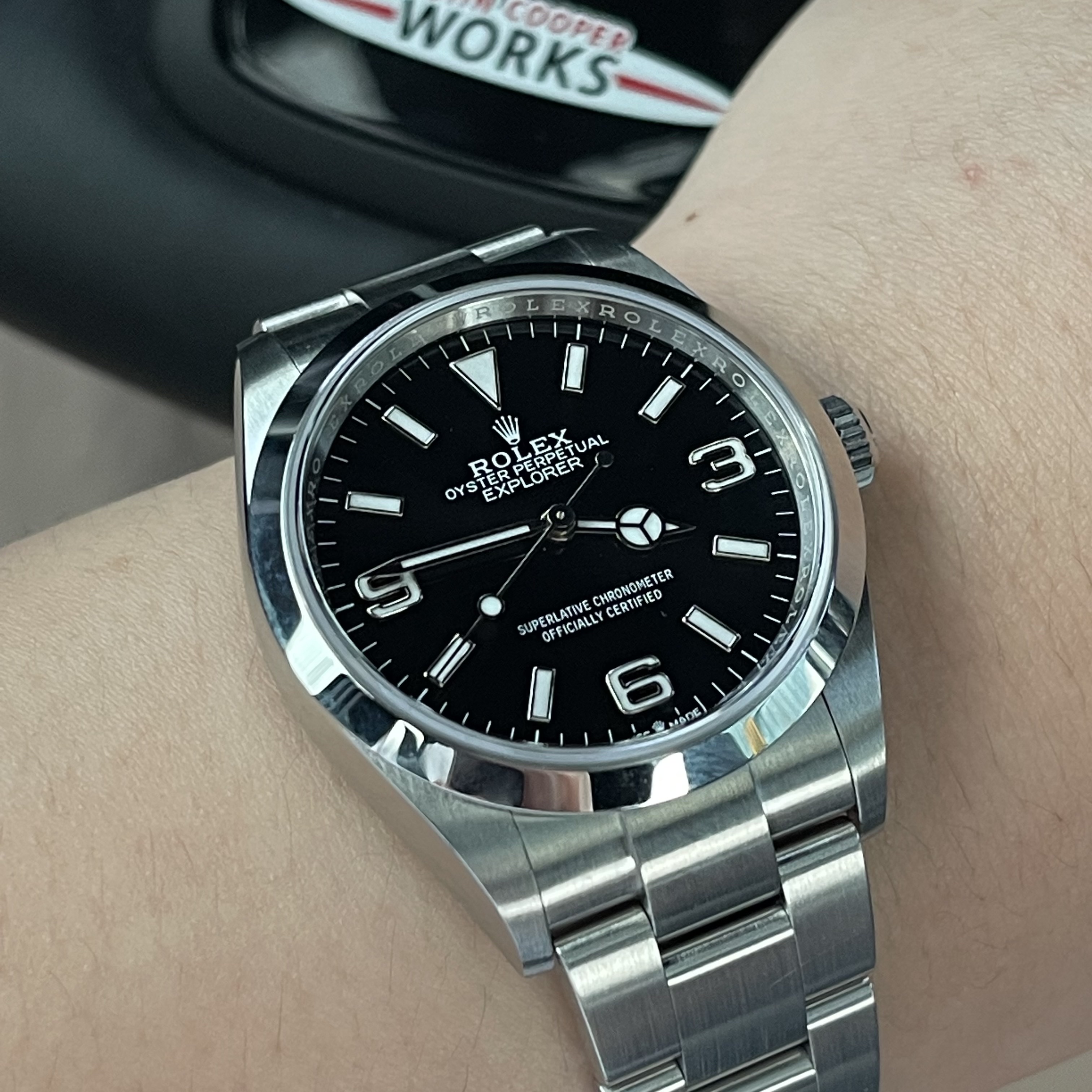 Rolex Explorer 36mm 124270 Black Oyster 착용 스타일