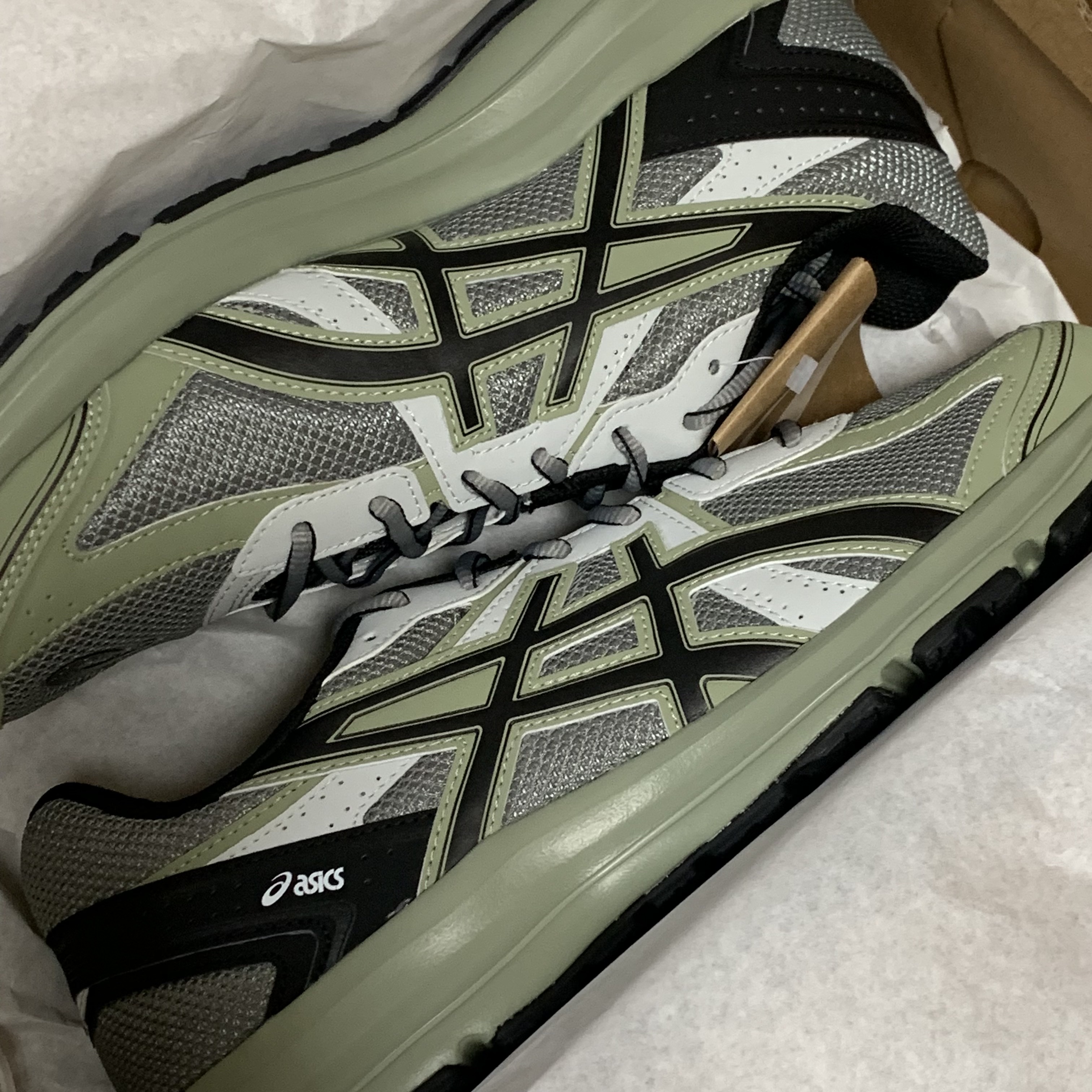 Asics Jog 100 S Sheet Rock - 2E Wide 착용 스타일